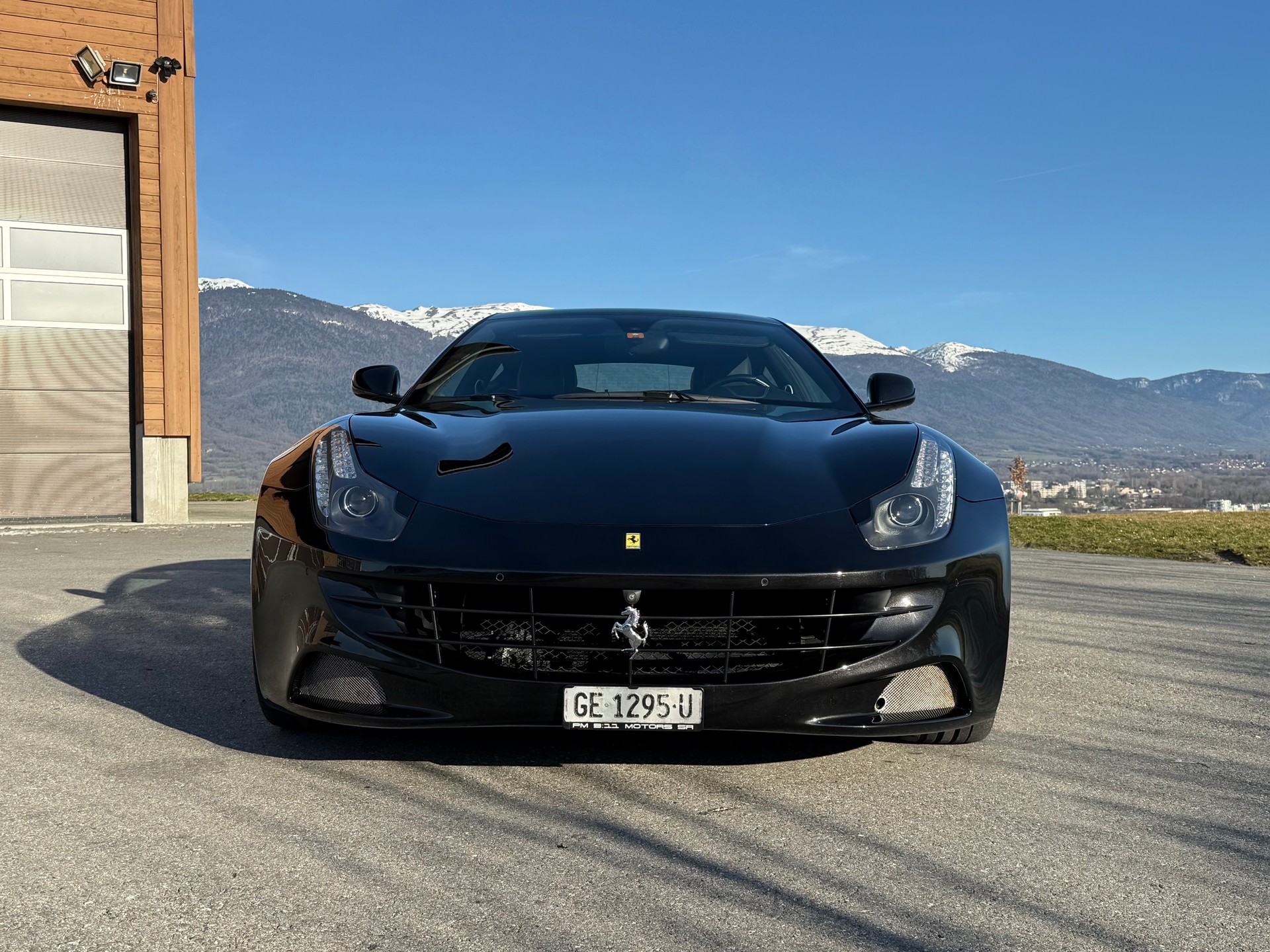 FERRARI FF