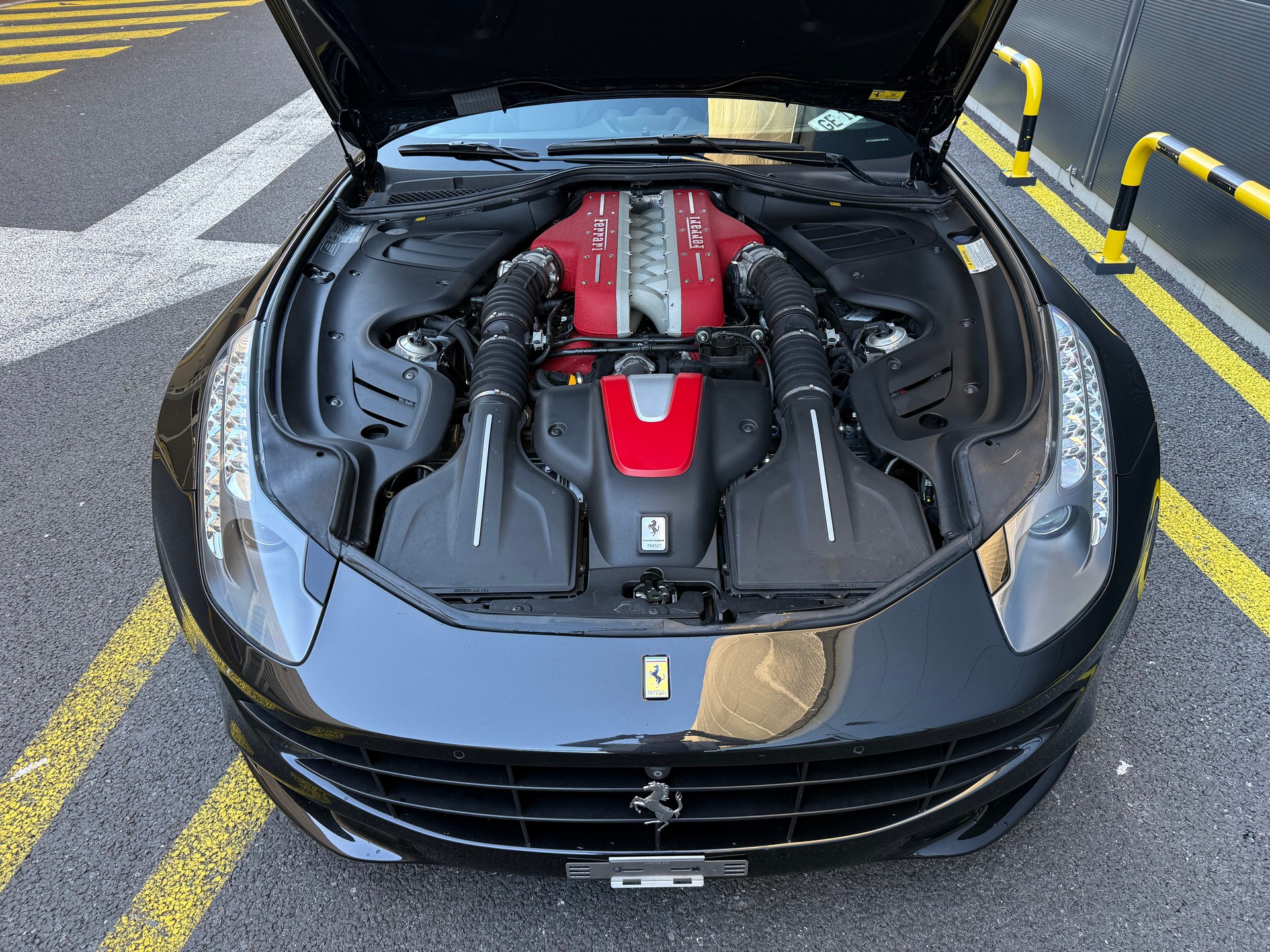 FERRARI FF-image-4