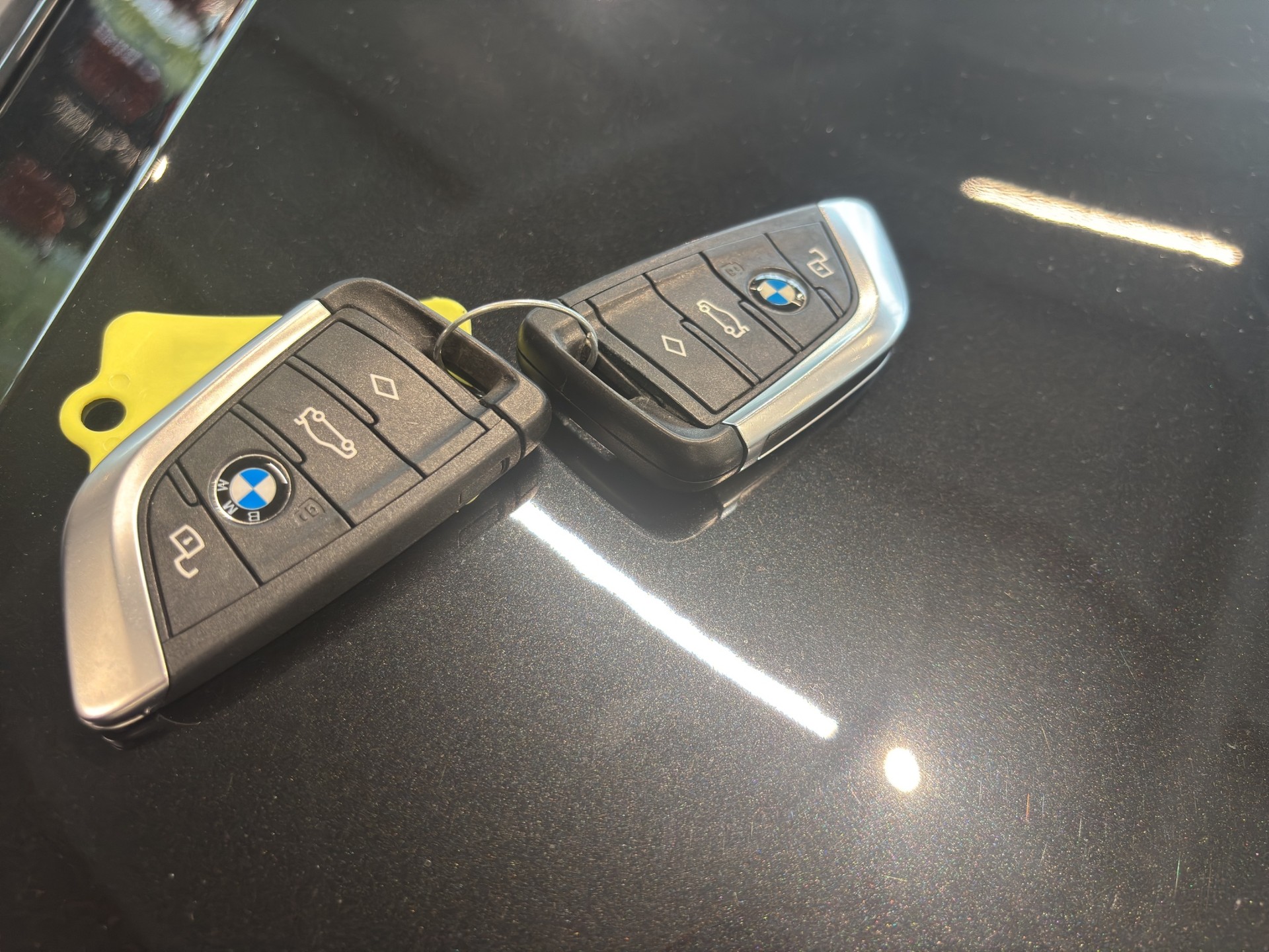 BMW 320d xDrive 48V Touring Steptronic-image-23