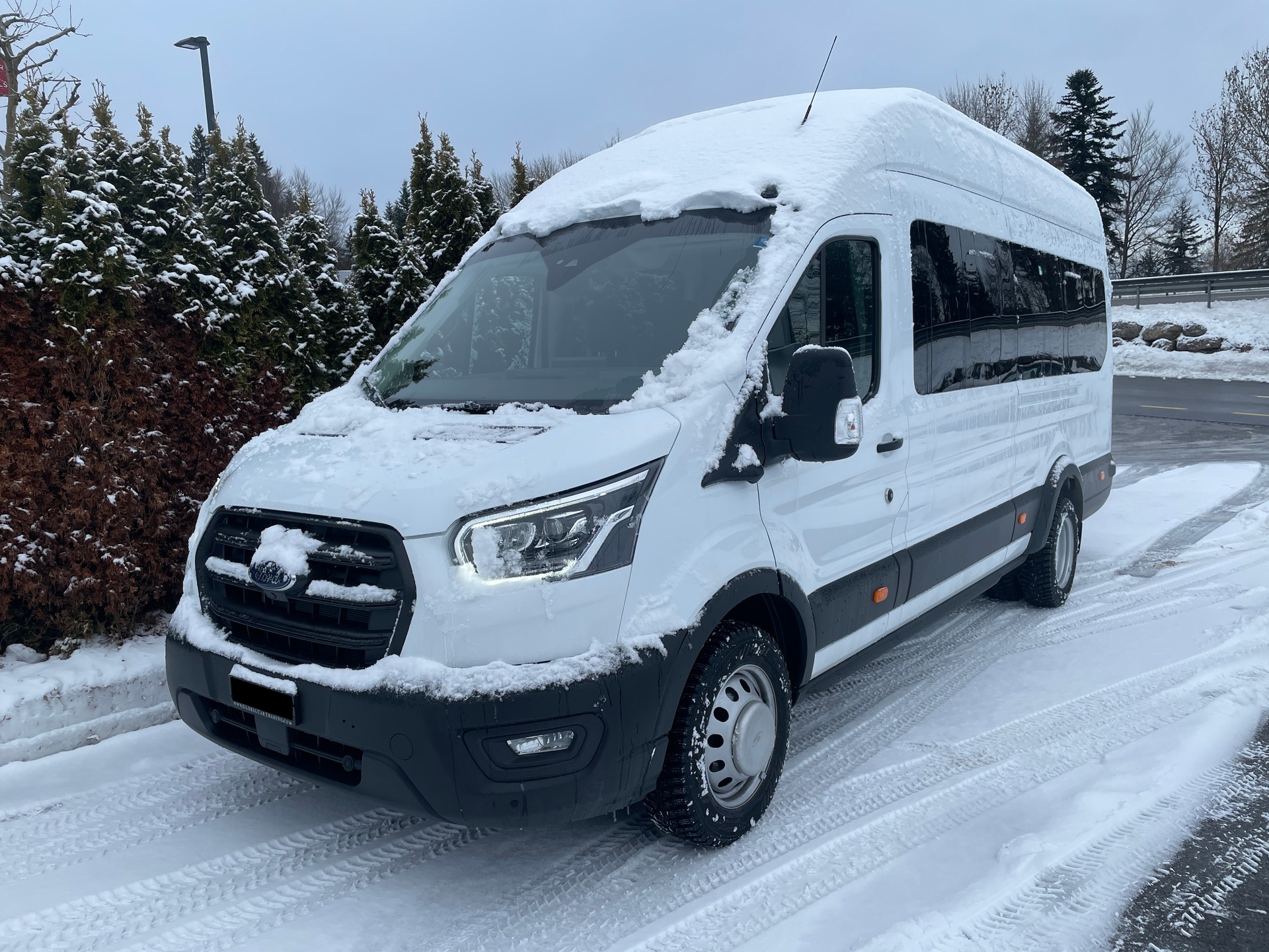 FORD Transit 460 L4 RWD A mit Standheizung und Sitzheizung 18-Sitzer-image-2