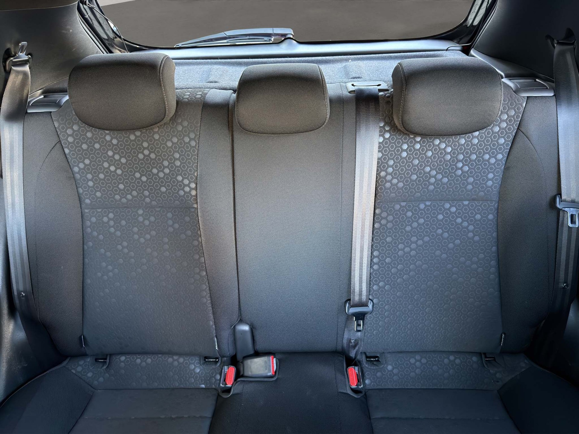 HYUNDAI i20 1.0 T-GDi Amplia-image-7