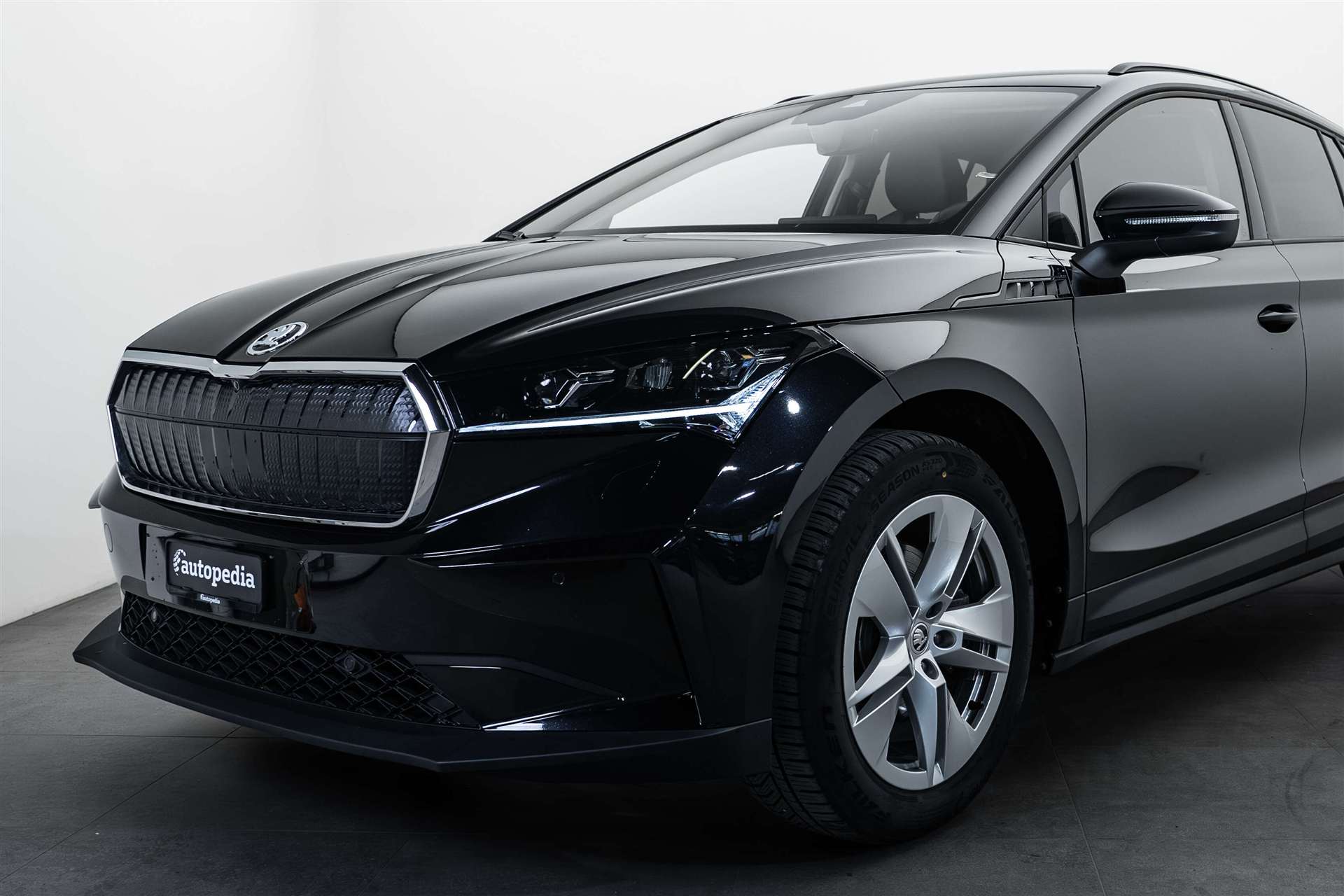 SKODA Enyaq iV 60-image-1