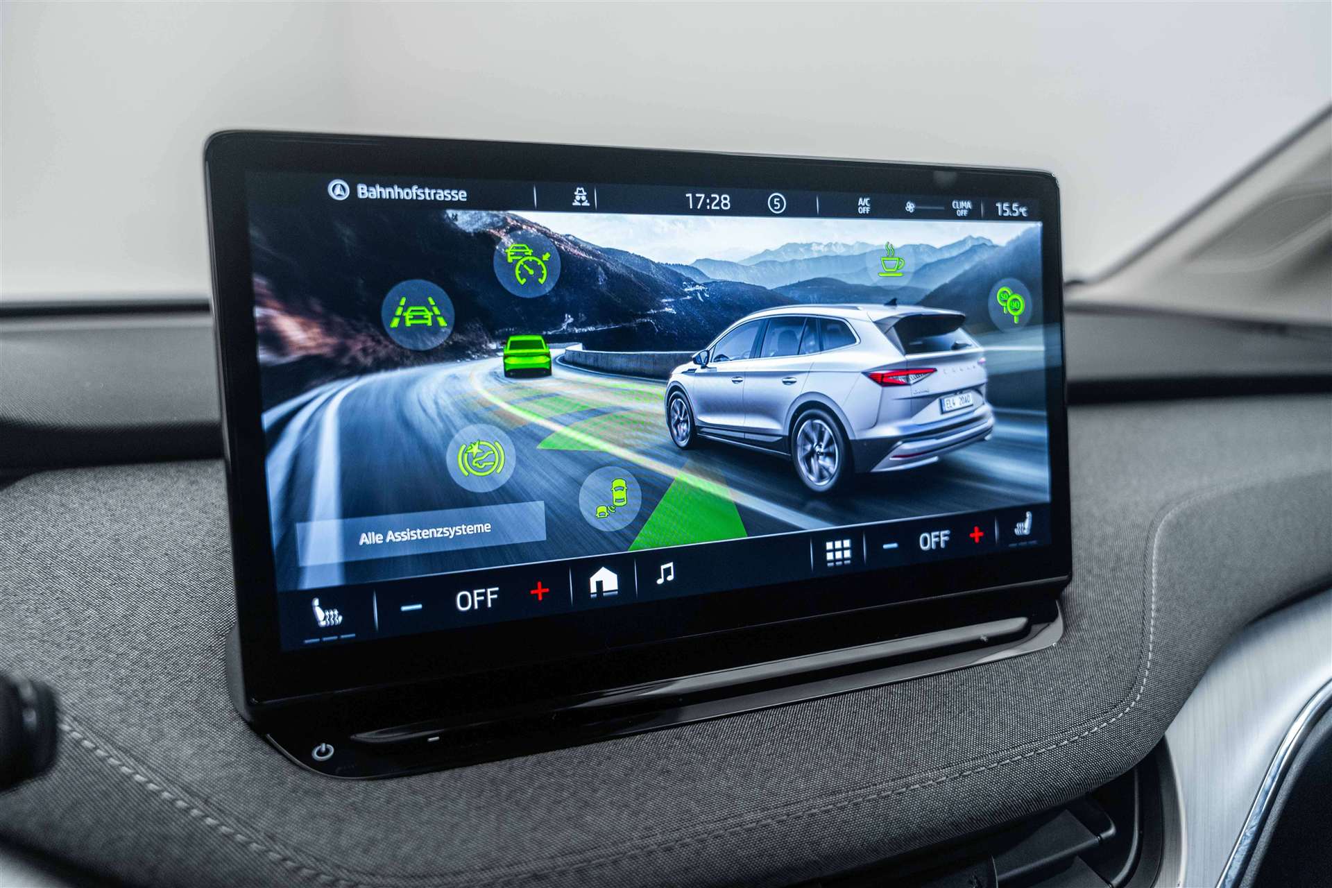 SKODA Enyaq iV 60-image-23