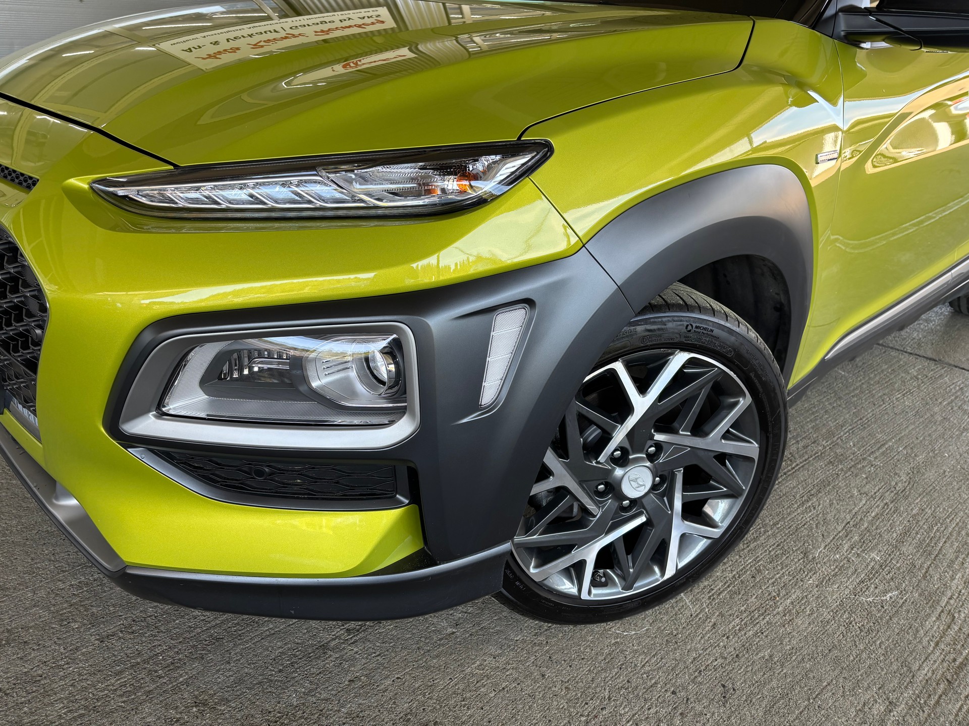 HYUNDAI Kona 1.6 GDi HEV Vertex DCT mit AHK-image-4