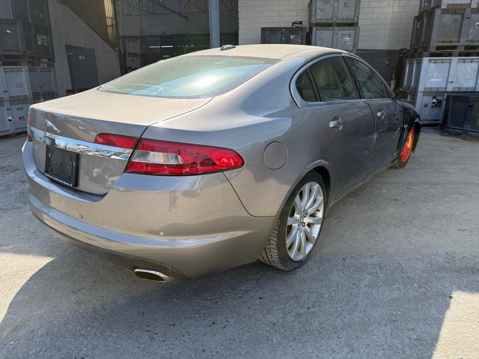 JAGUAR XF 2.7d V6 Premium Luxury-image-4
