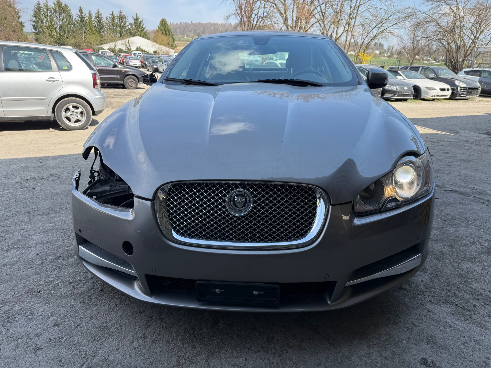 JAGUAR XF 2.7d V6 Premium Luxury-image-0