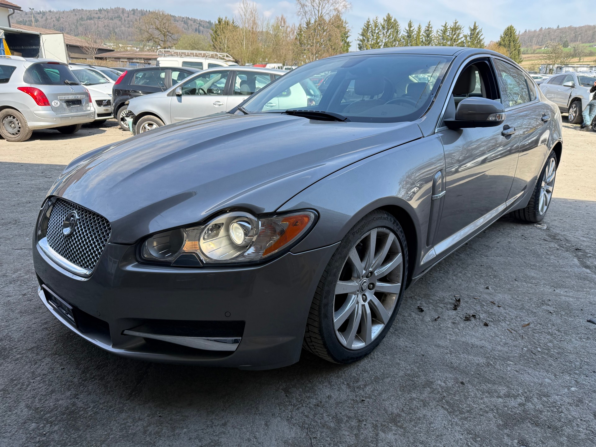 JAGUAR XF 2.7d V6 Premium Luxury-image-1