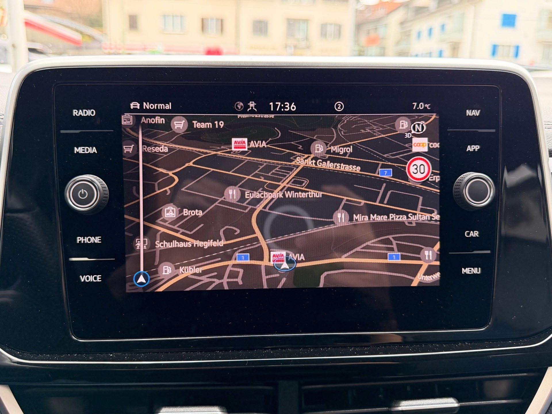 VW T-Roc R 4MOTION *** ABSOLUTER TOPPREIS ***-image-12