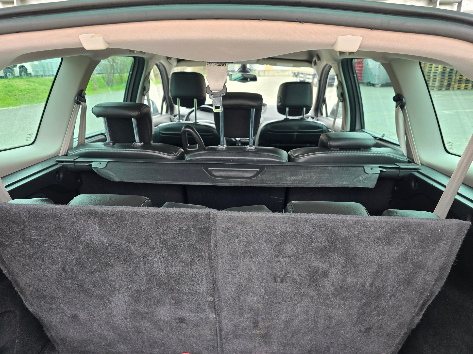 RENAULT Grand Scénic 1.6 dCi Bose-image-7