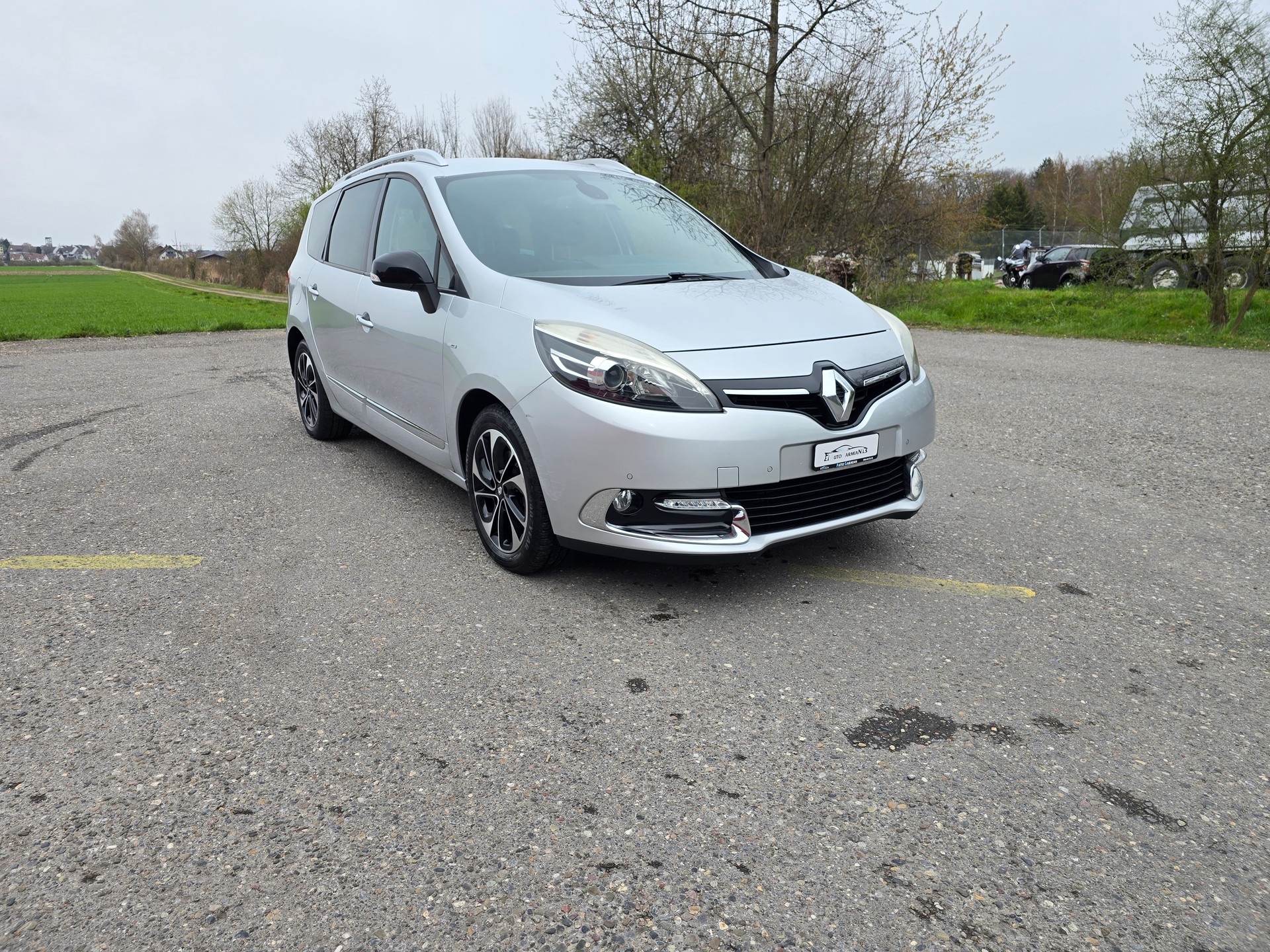 RENAULT Grand Scénic 1.6 dCi Bose-image-2