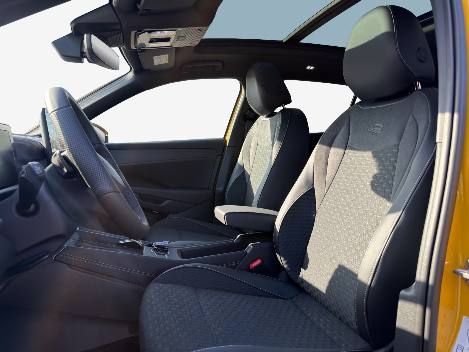 VW T-Roc R-Line 1.5eTSI 150PS DSG-image-7