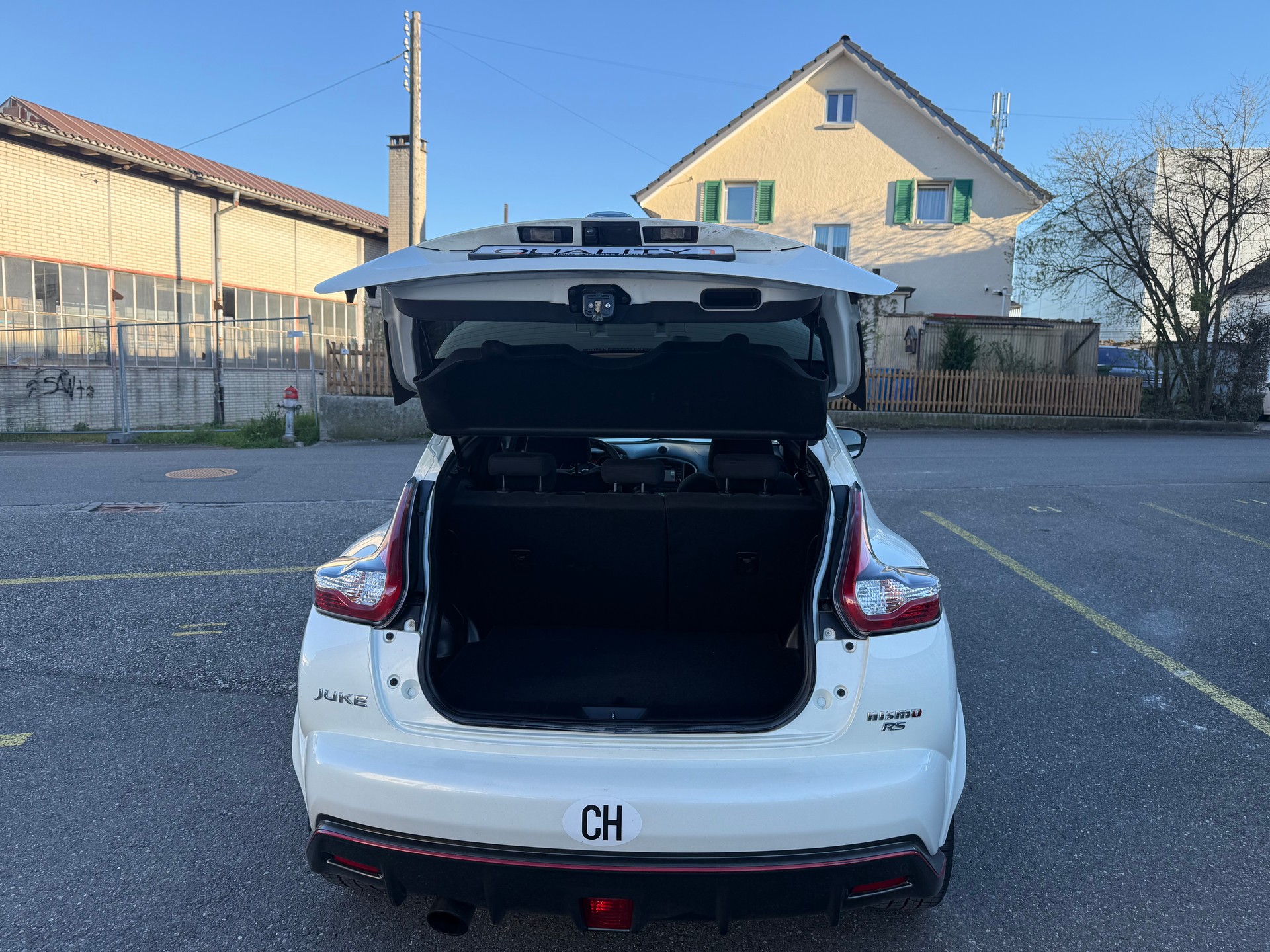 NISSAN Juke 1.6 DIG-T Nismo RS 4x4 Xtronic M-CVT-image-6