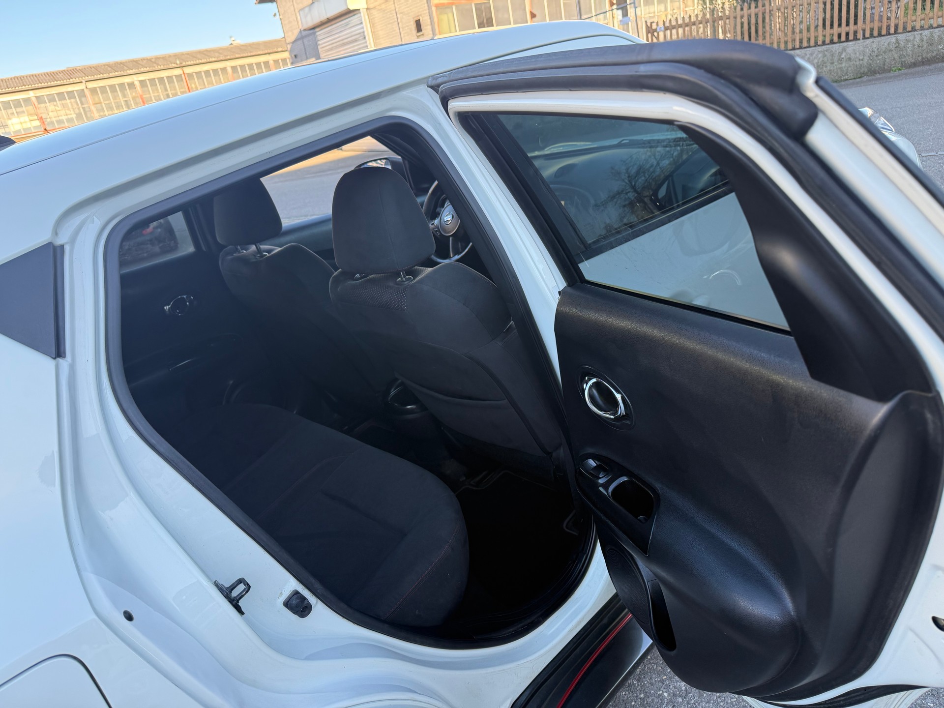 NISSAN Juke 1.6 DIG-T Nismo RS 4x4 Xtronic M-CVT-image-9