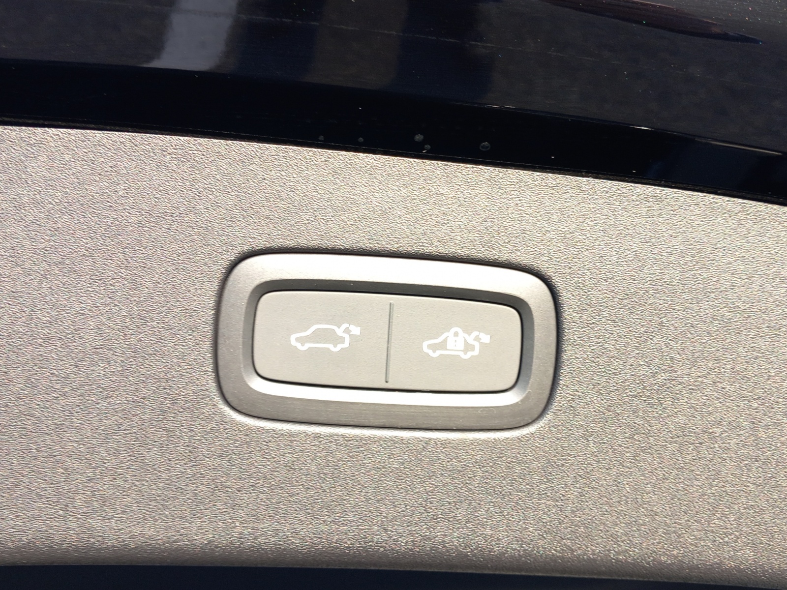 VOLVO ES90 Ultra-image-26