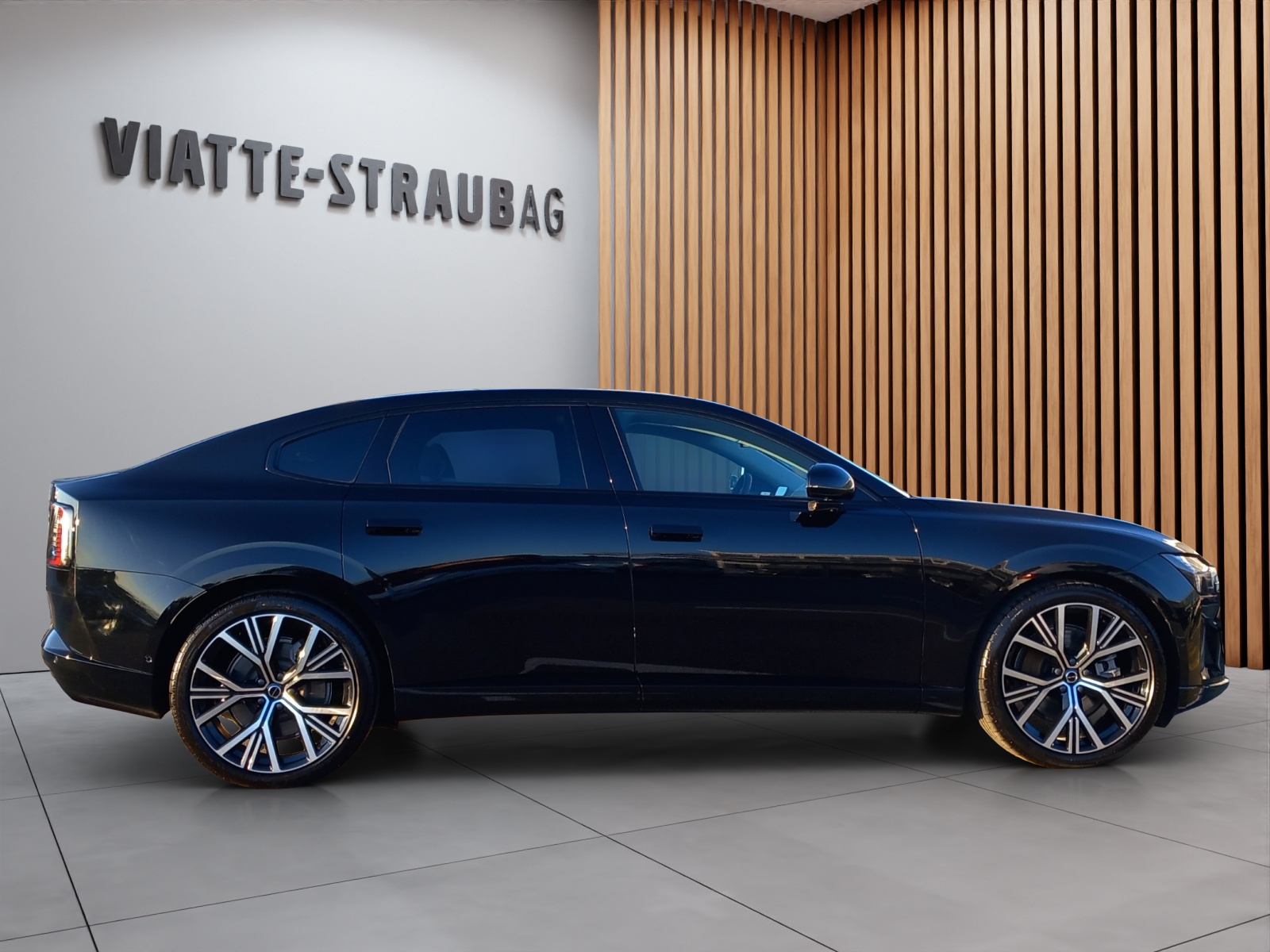 VOLVO ES90 Ultra-image-1