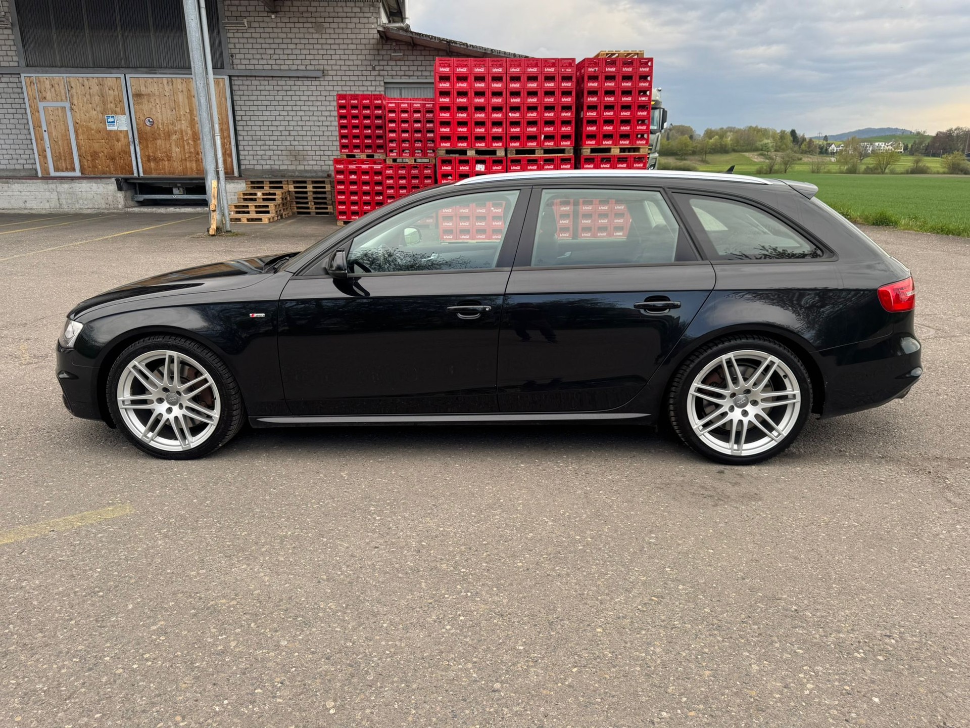 AUDI A4 Avant 3.0 TFSI S-Line quattro tiptronic-image-8