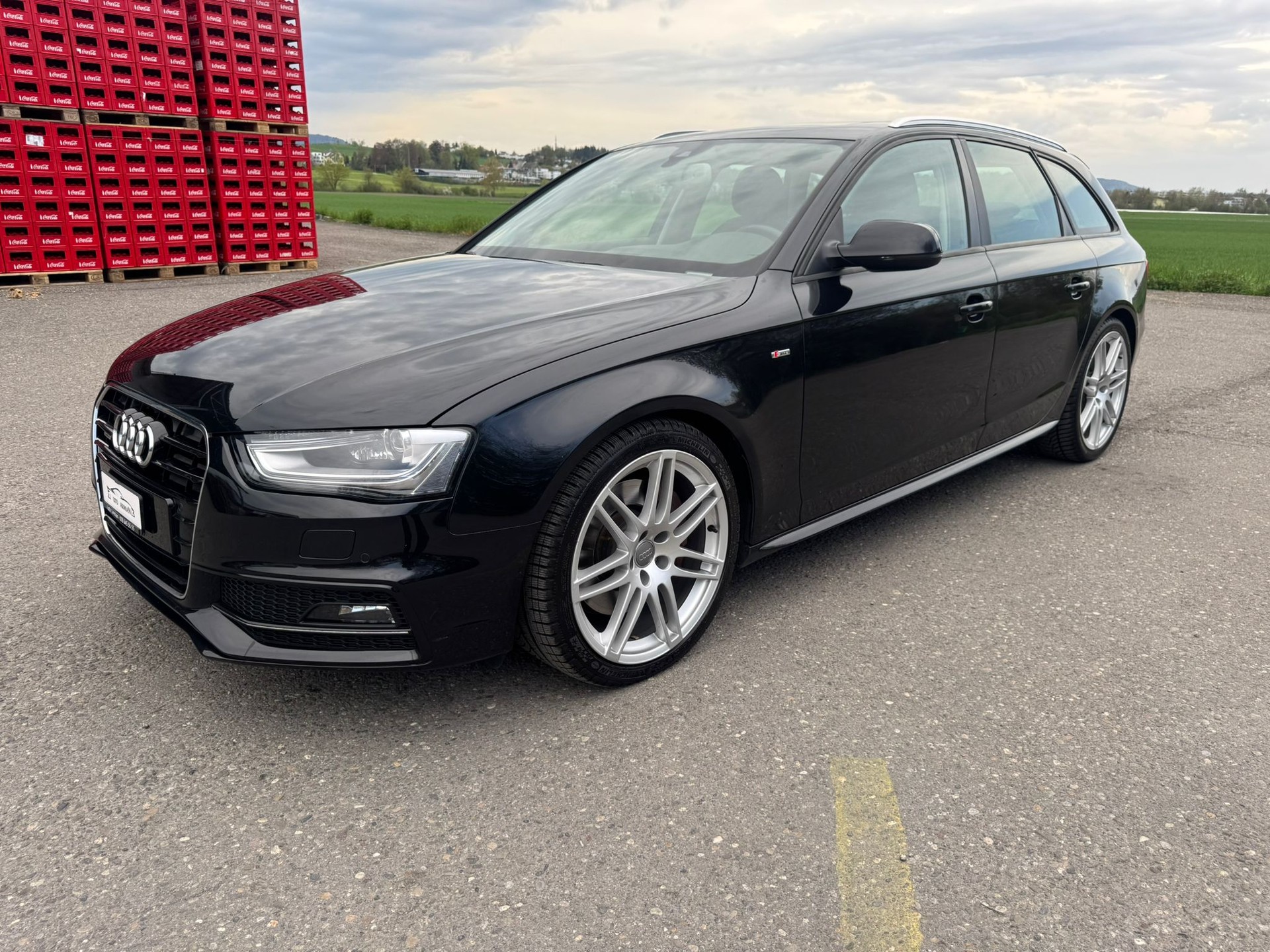 AUDI A4 Avant 3.0 TFSI S-Line quattro tiptronic-image-2
