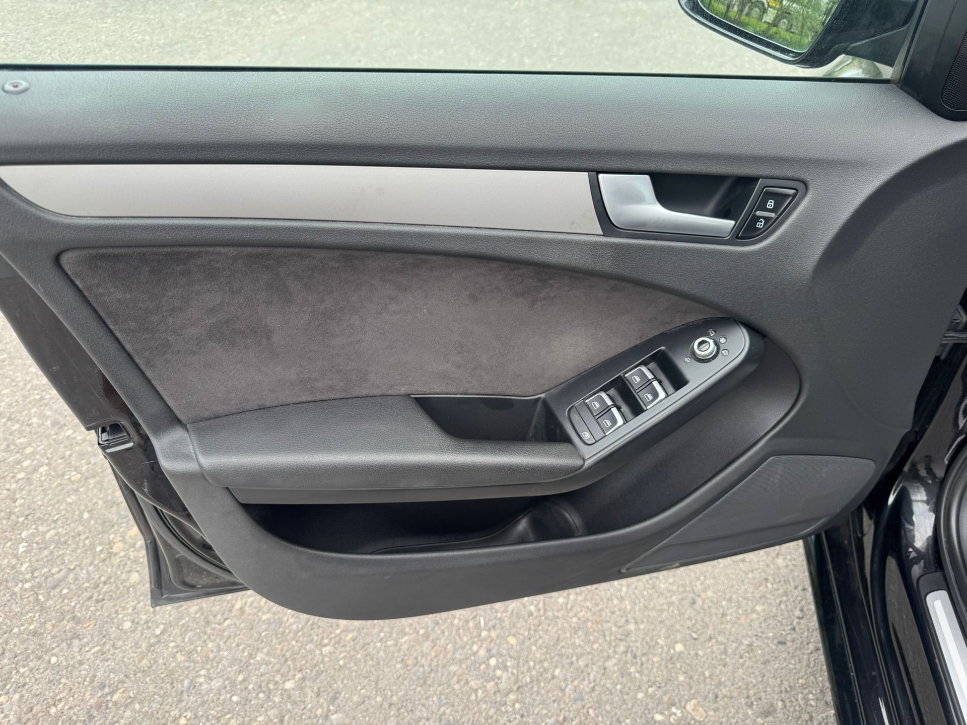 AUDI A4 Avant 3.0 TFSI S-Line quattro tiptronic-image-14
