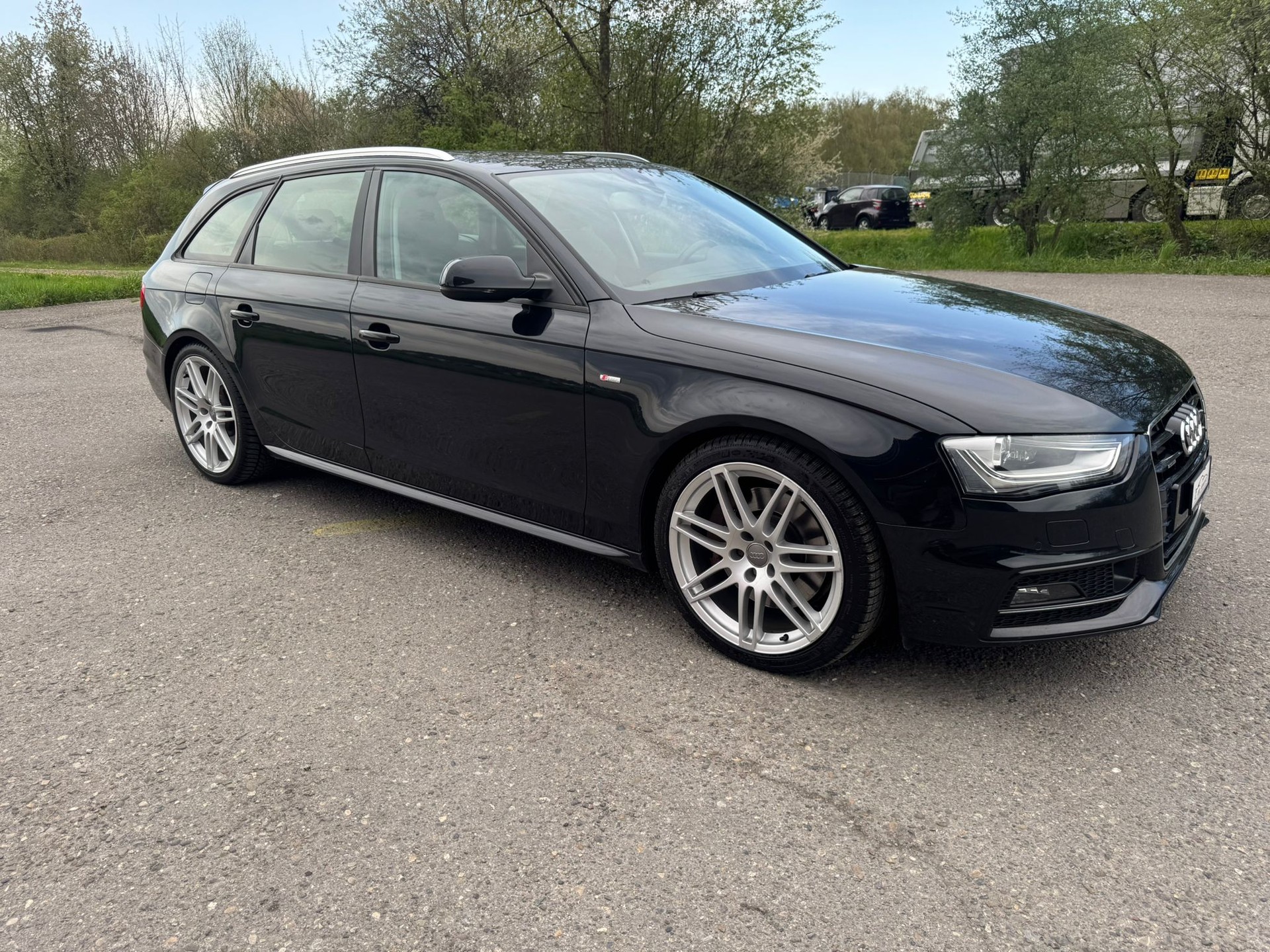 AUDI A4 Avant 3.0 TFSI S-Line quattro tiptronic-image-1