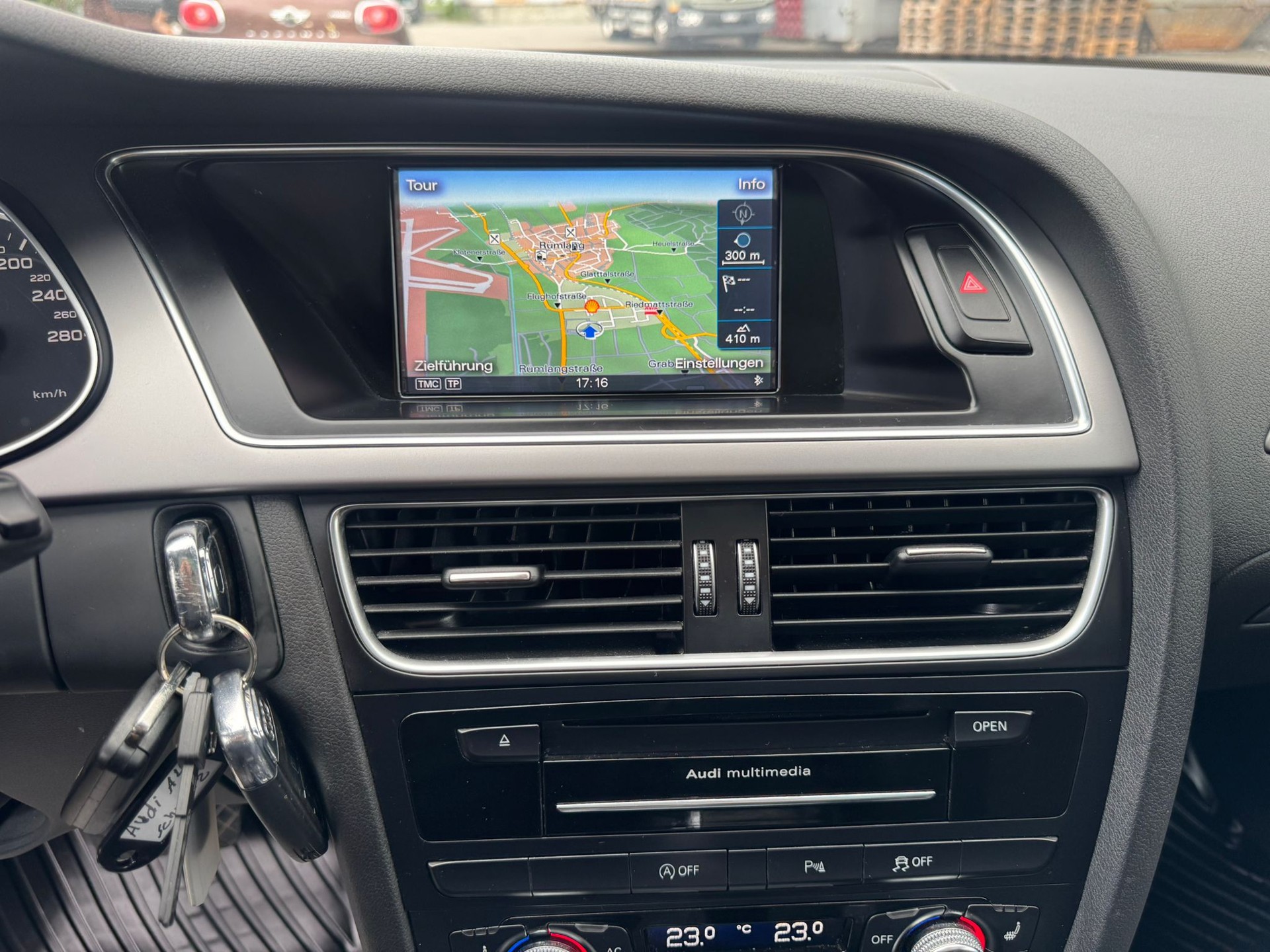 AUDI A4 Avant 3.0 TFSI S-Line quattro tiptronic-image-23