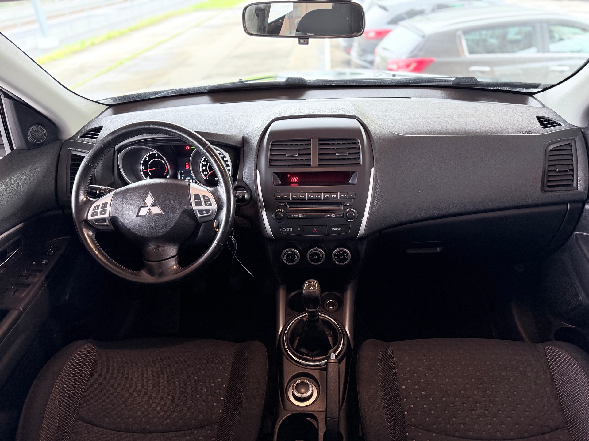 MITSUBISHI ASX 1.8 DID Intense 4WD-image-11