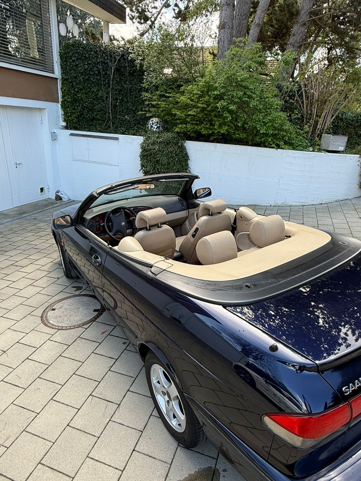 SAAB Cabrio-image-1
