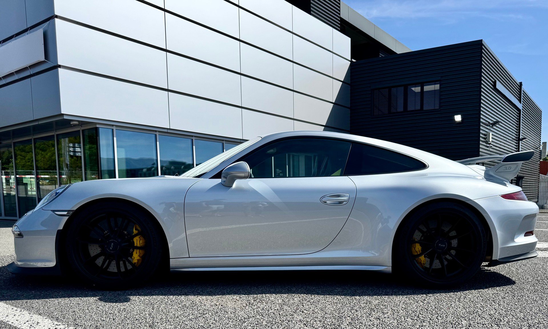 PORSCHE 911 GT3 PDK Porsche Approved 07/2028-image-1