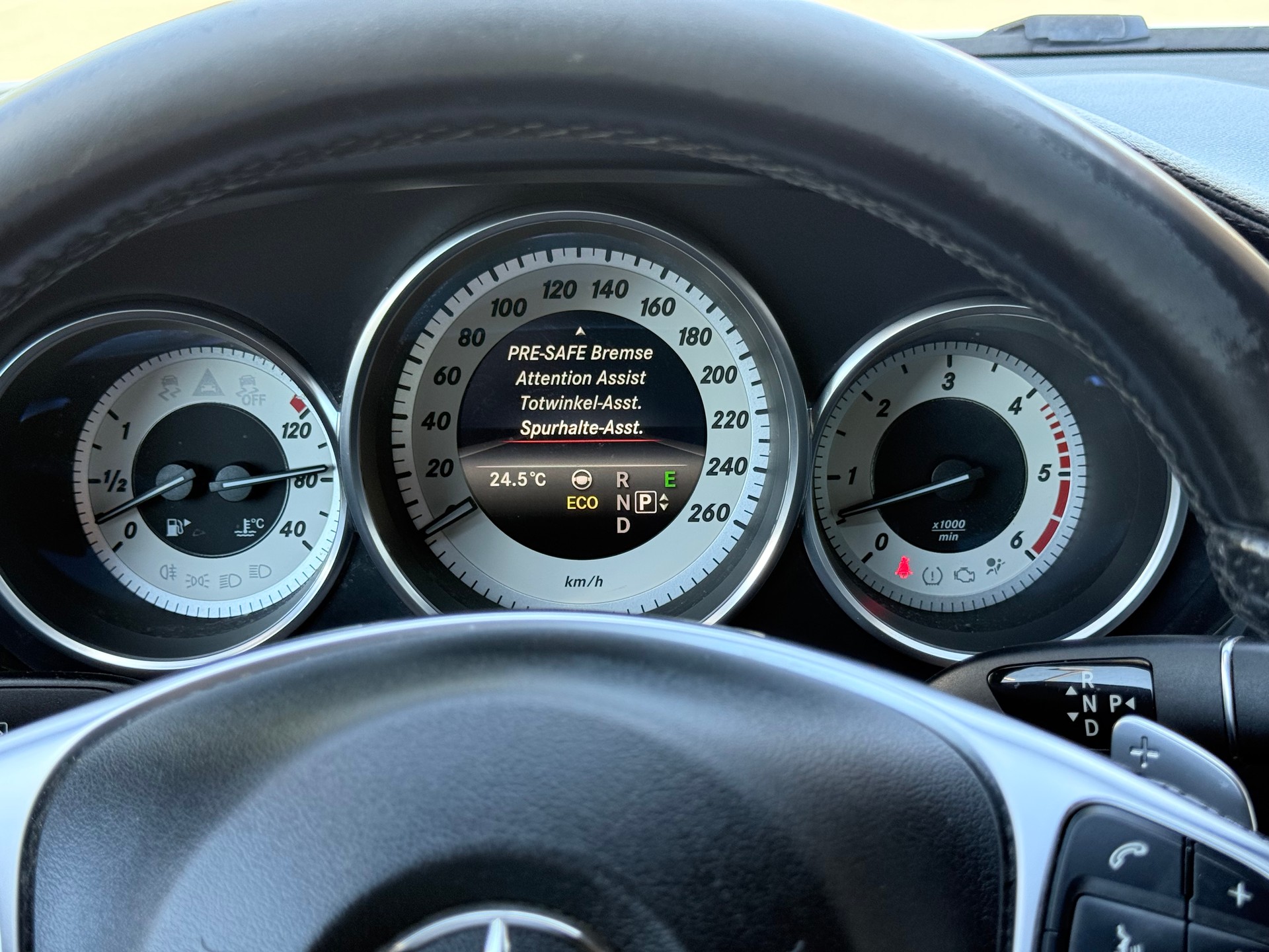 MERCEDES-BENZ CLS 350 d 4Matic 9G-Tronic-image-8