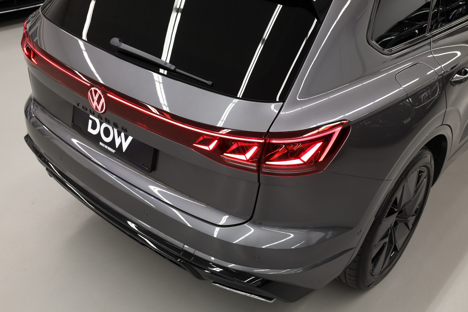 VW Touareg 3.0 V6 TDI 286 R-Line-image-9