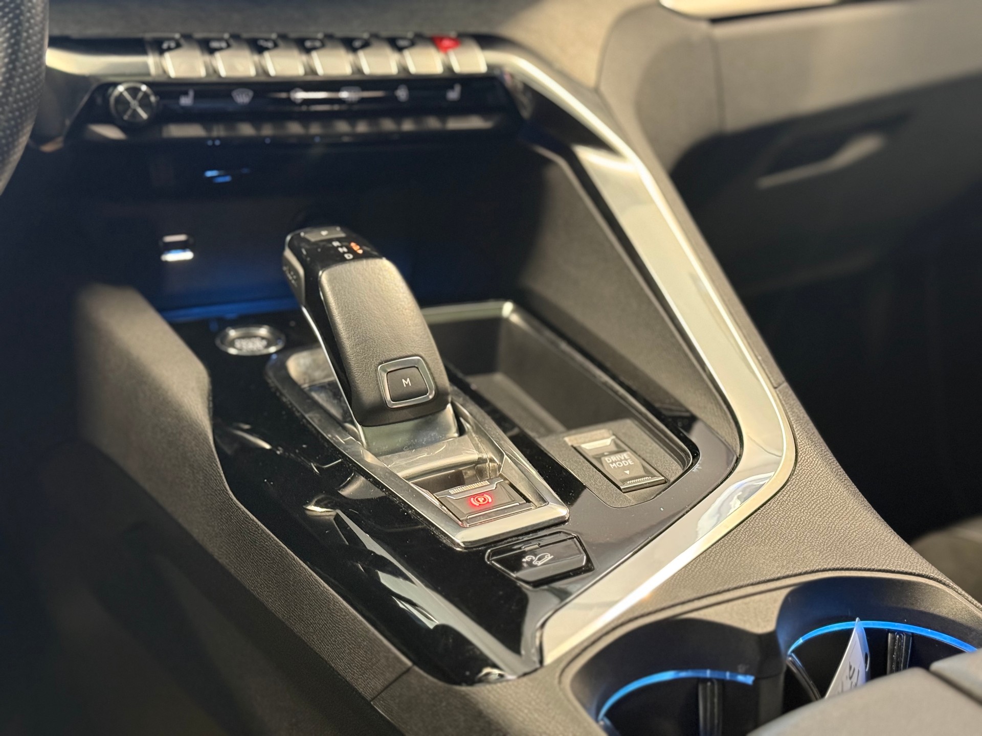 PEUGEOT 5008 1.5 BlueHDi GT Pack EAT8 °° 7 Plätzer °°-image-20
