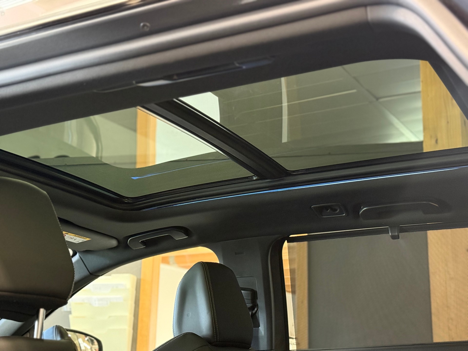 PEUGEOT 5008 1.5 BlueHDi GT Pack EAT8 °° 7 Plätzer °°-image-19