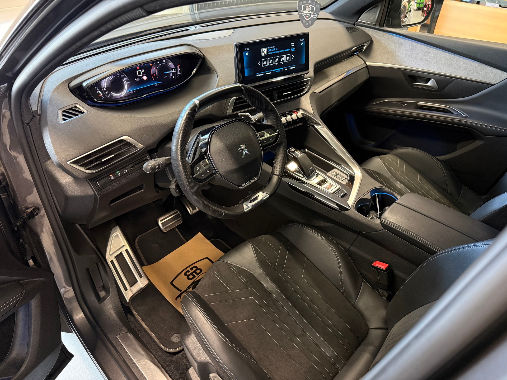 PEUGEOT 5008 1.5 BlueHDi GT Pack EAT8 °° 7 Plätzer °°-image-11