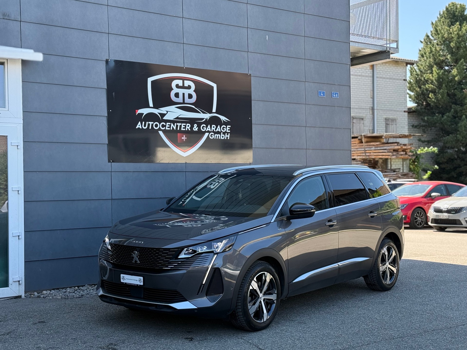 PEUGEOT 5008 1.5 BlueHDi GT Pack EAT8 °° 7 Plätzer °°-image-1