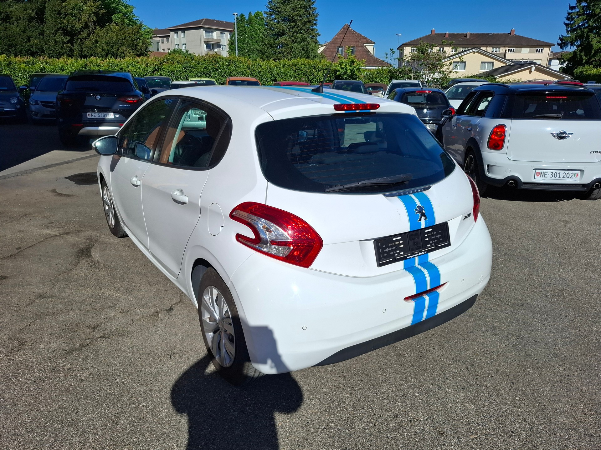 PEUGEOT 208 1.4 VTI Active-image-3
