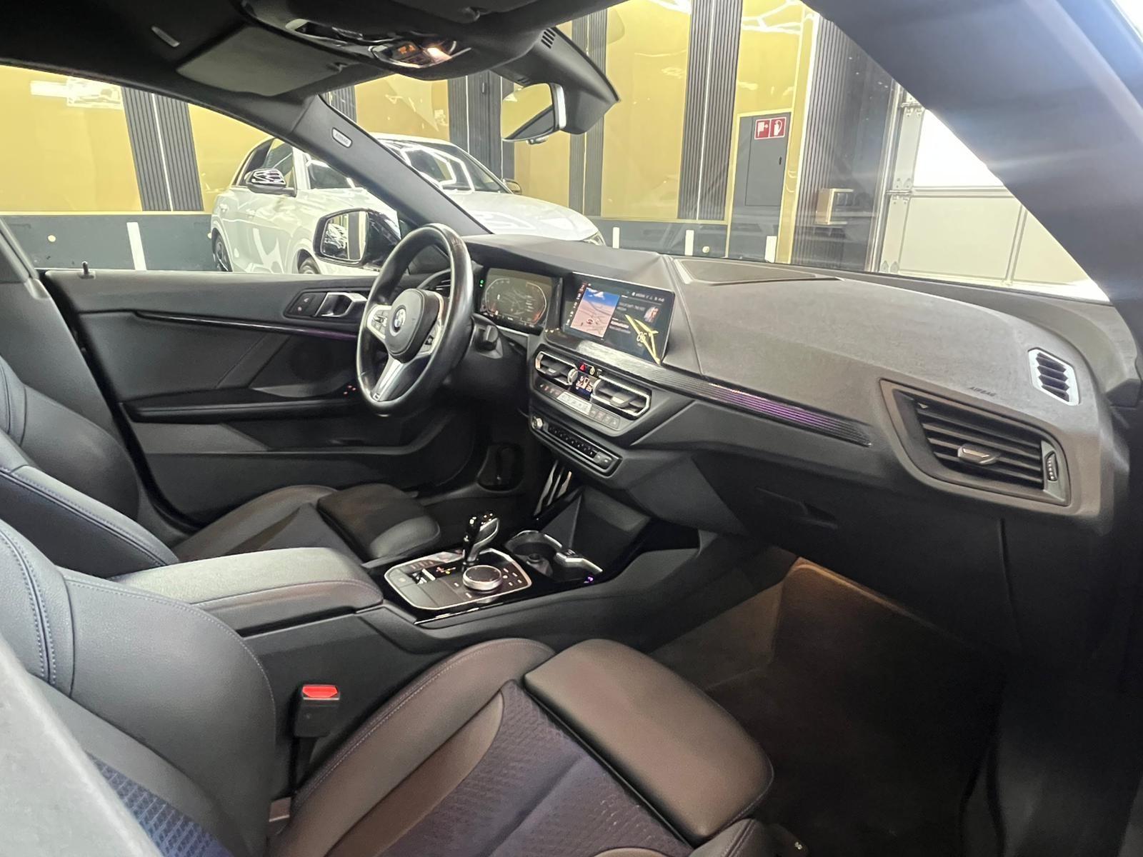 BMW 218d Gran Coupé M Sport Steptronic-image-10