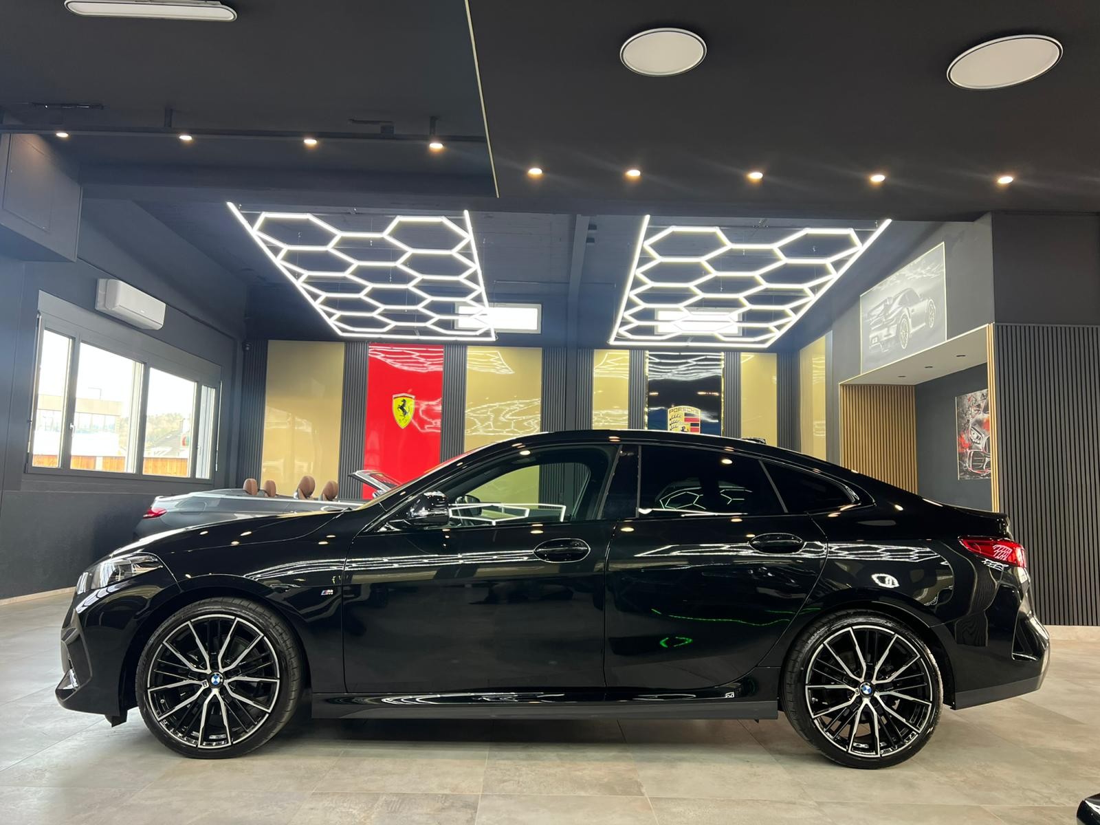 BMW 218d Gran Coupé M Sport Steptronic-image-7