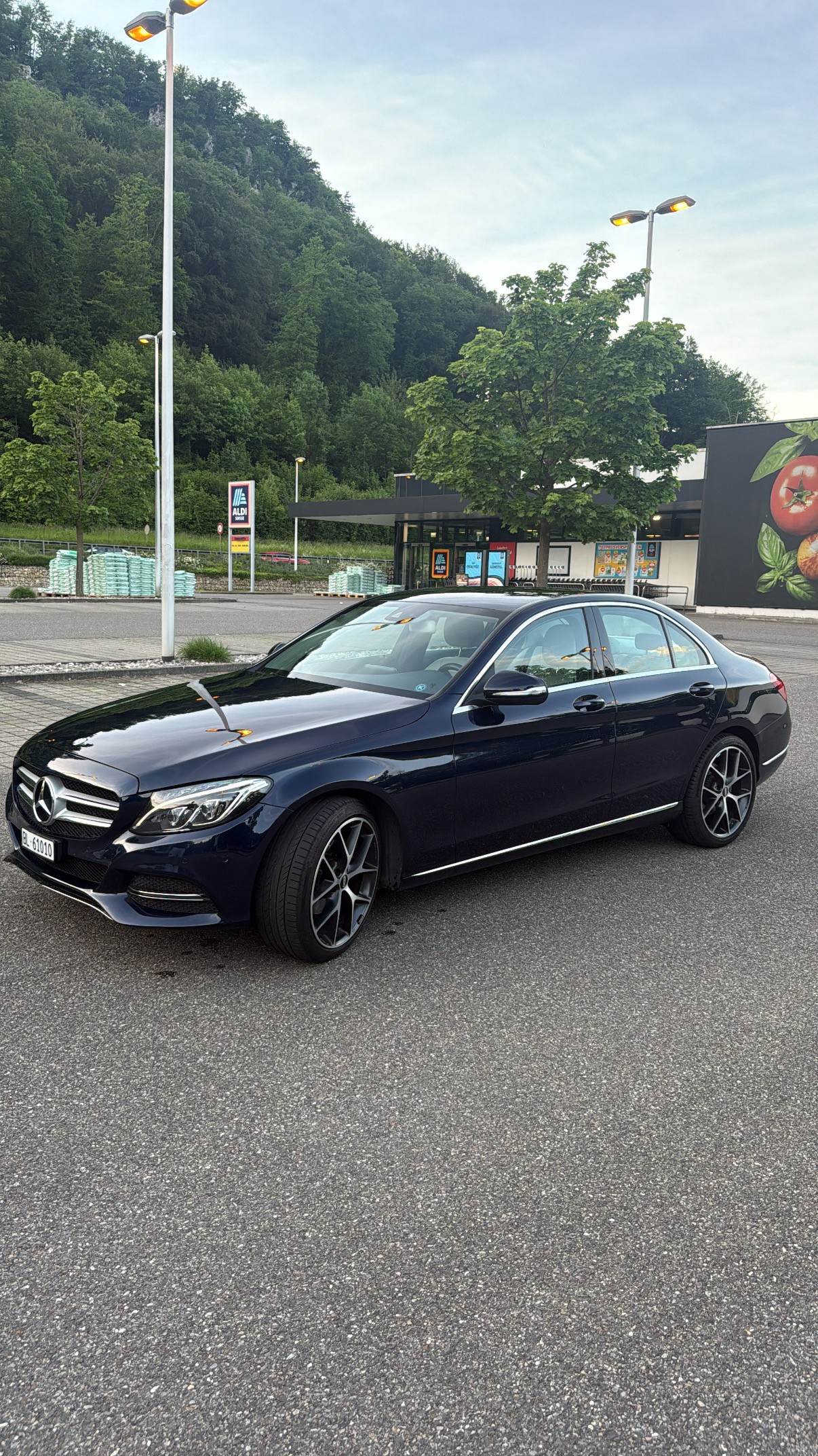MERCEDES-BENZ C 200 Elegance-image-2