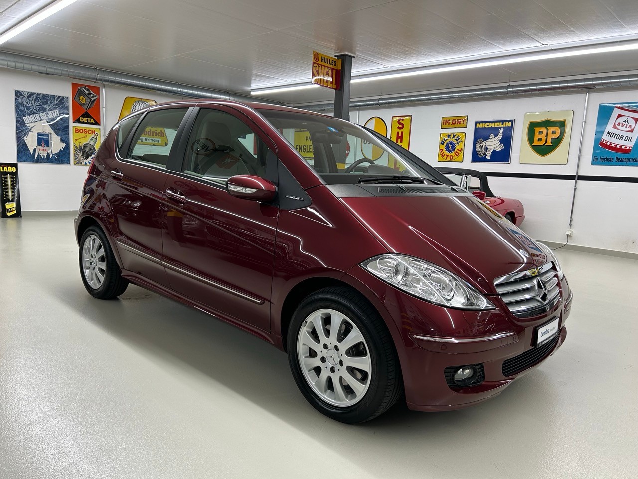 MERCEDES-BENZ A 200 T Elégance-image-1