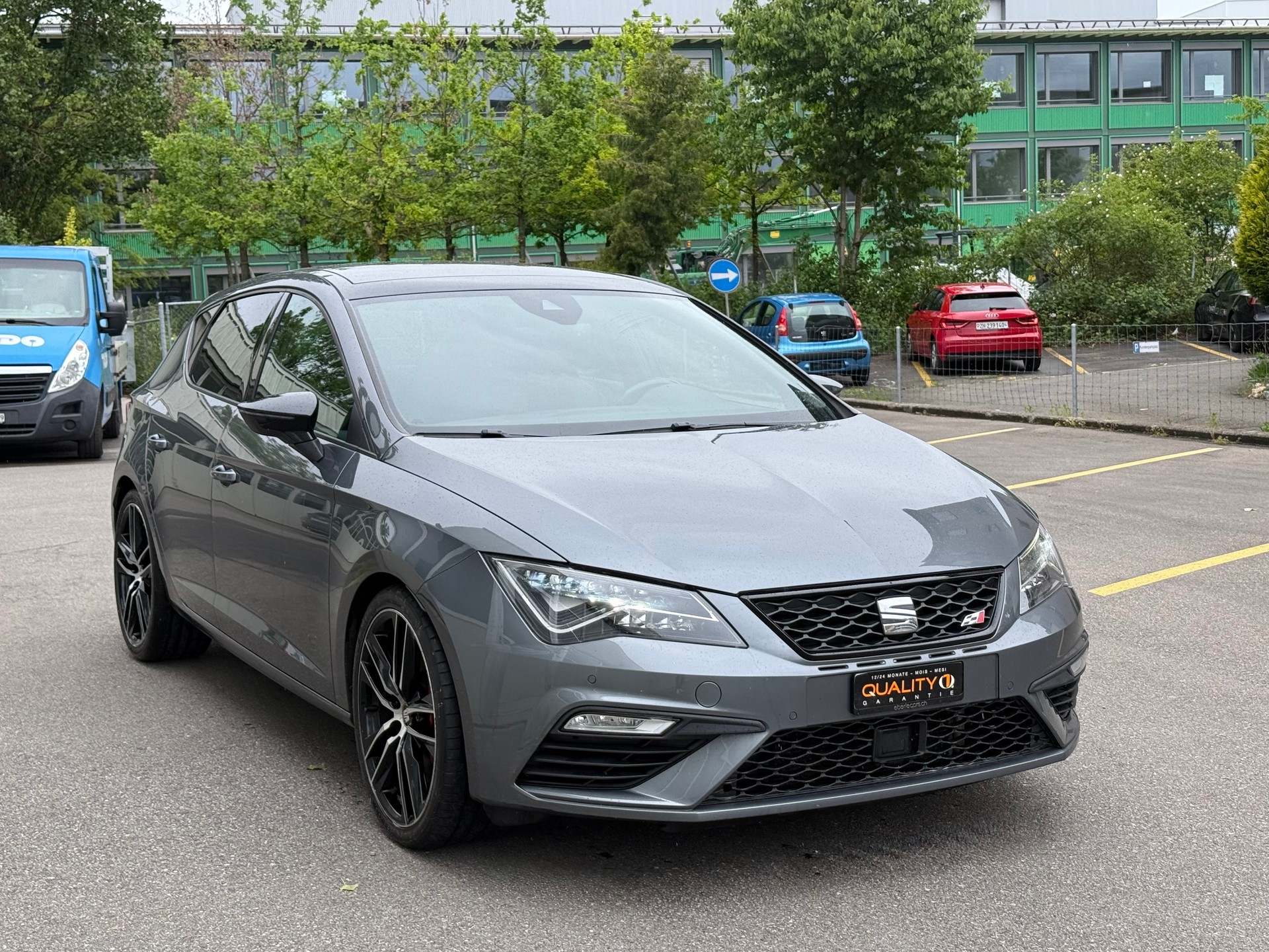 SEAT Leon 2.0 TSI Cupra 300 DSG-image-1