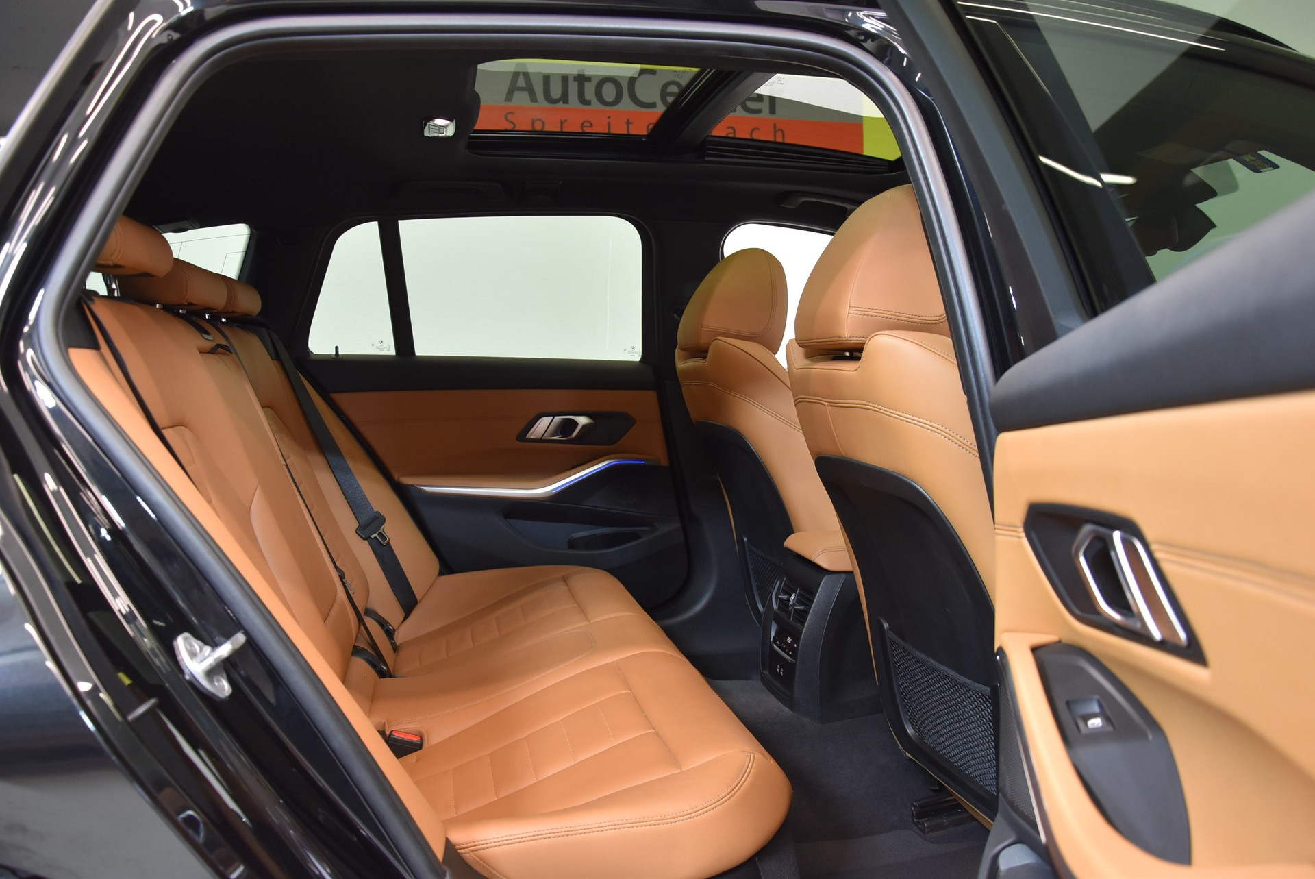 BMW 320d xDrive 48V Touring Sport Line Steptronic-image-6