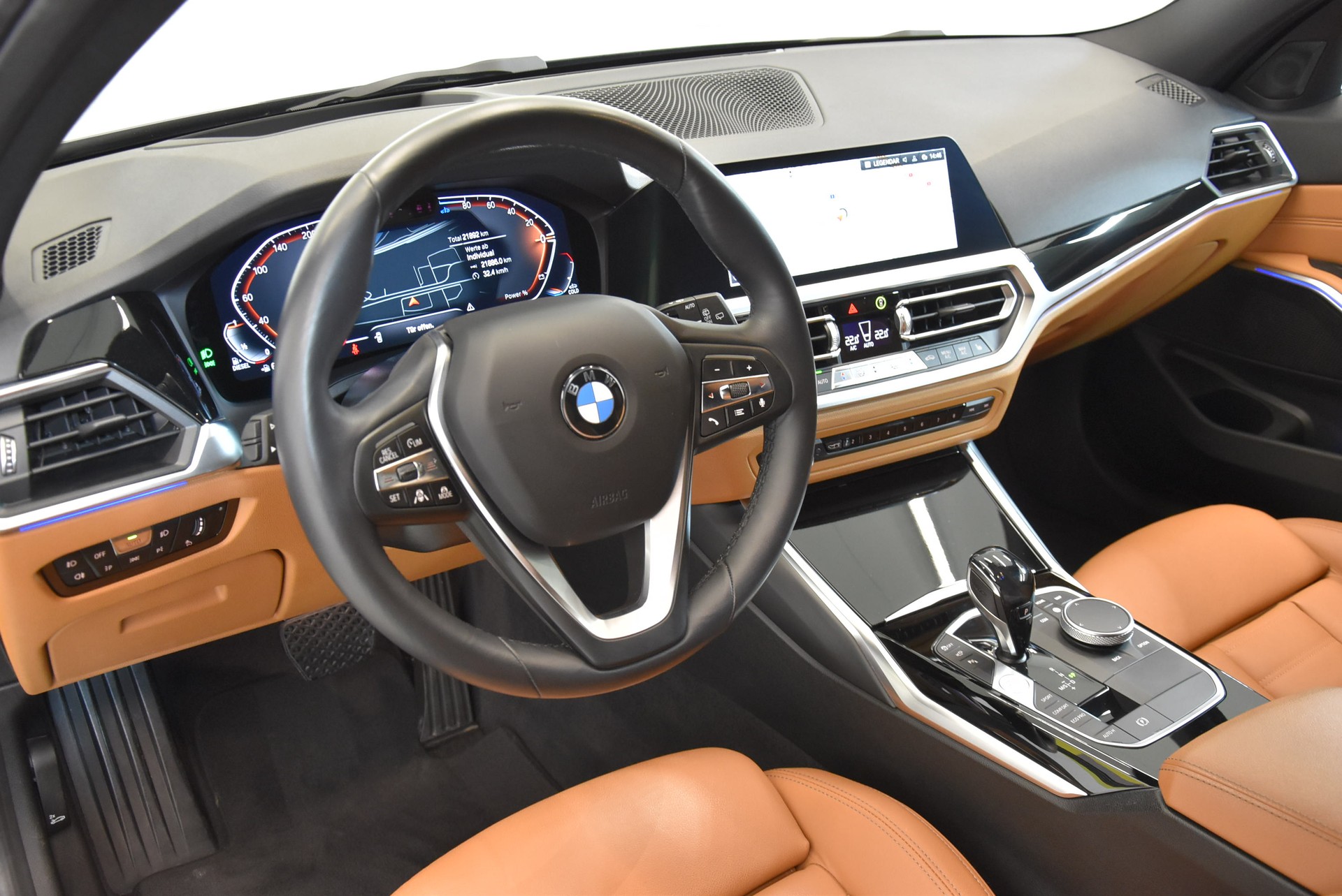 BMW 320d xDrive 48V Touring Sport Line Steptronic-image-2