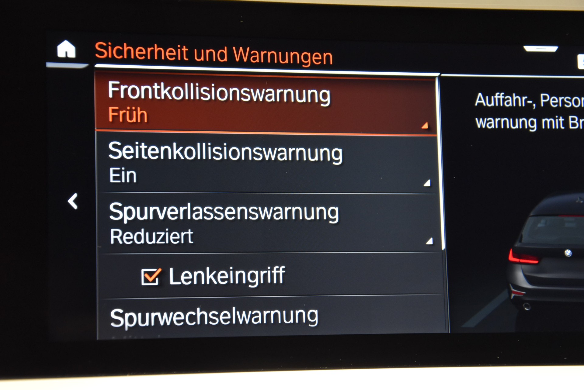 BMW 320d xDrive 48V Touring Sport Line Steptronic-image-11