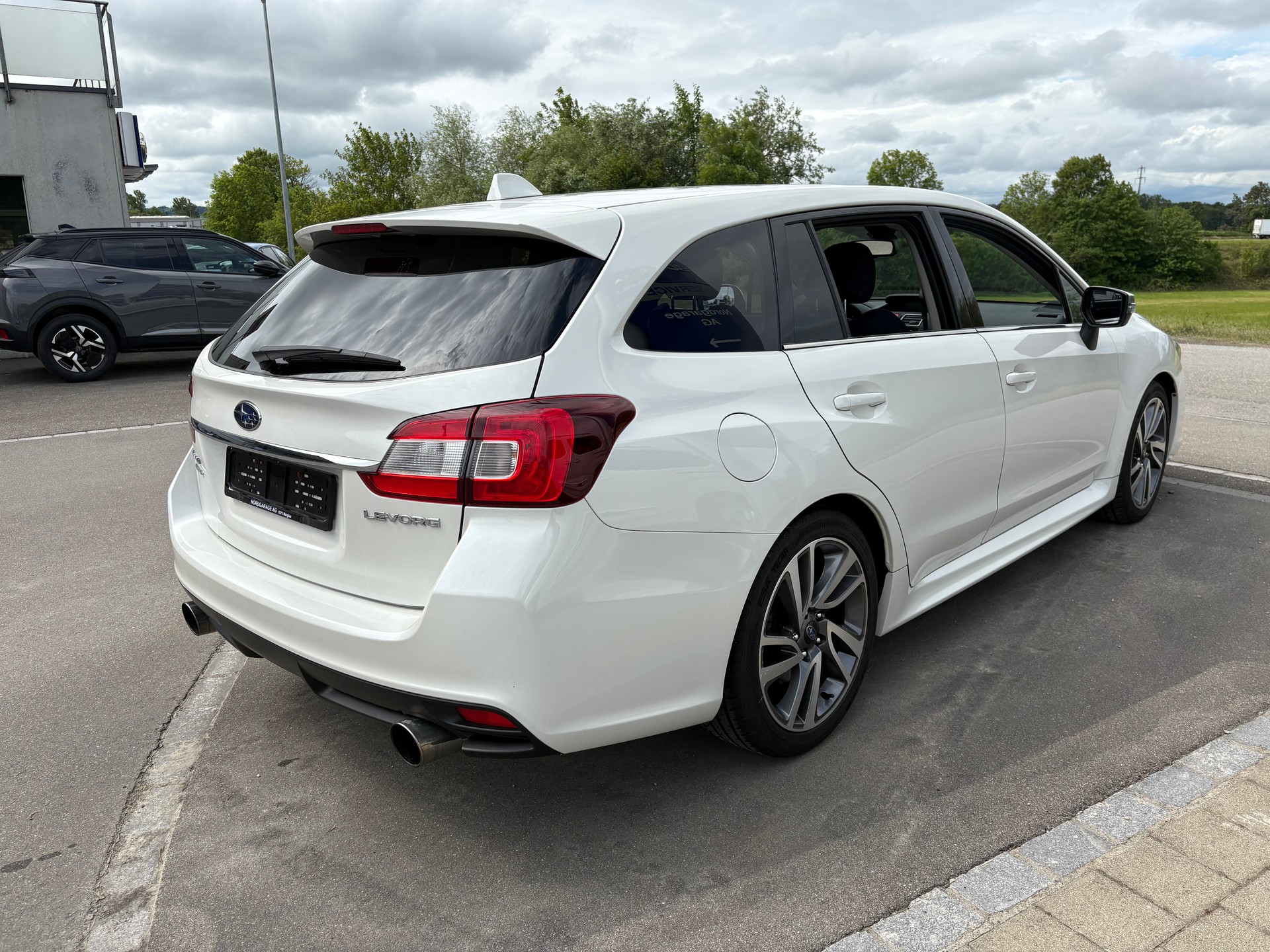 SUBARU Levorg 1.6 DIT Swiss S-image-2
