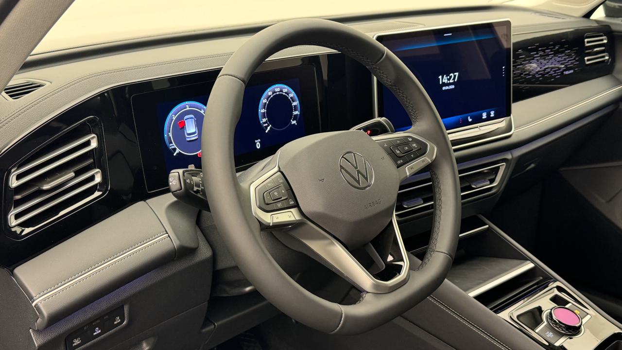VW Tiguan 2.0 TDI SCR Elegance 4Motion DSG-image-6