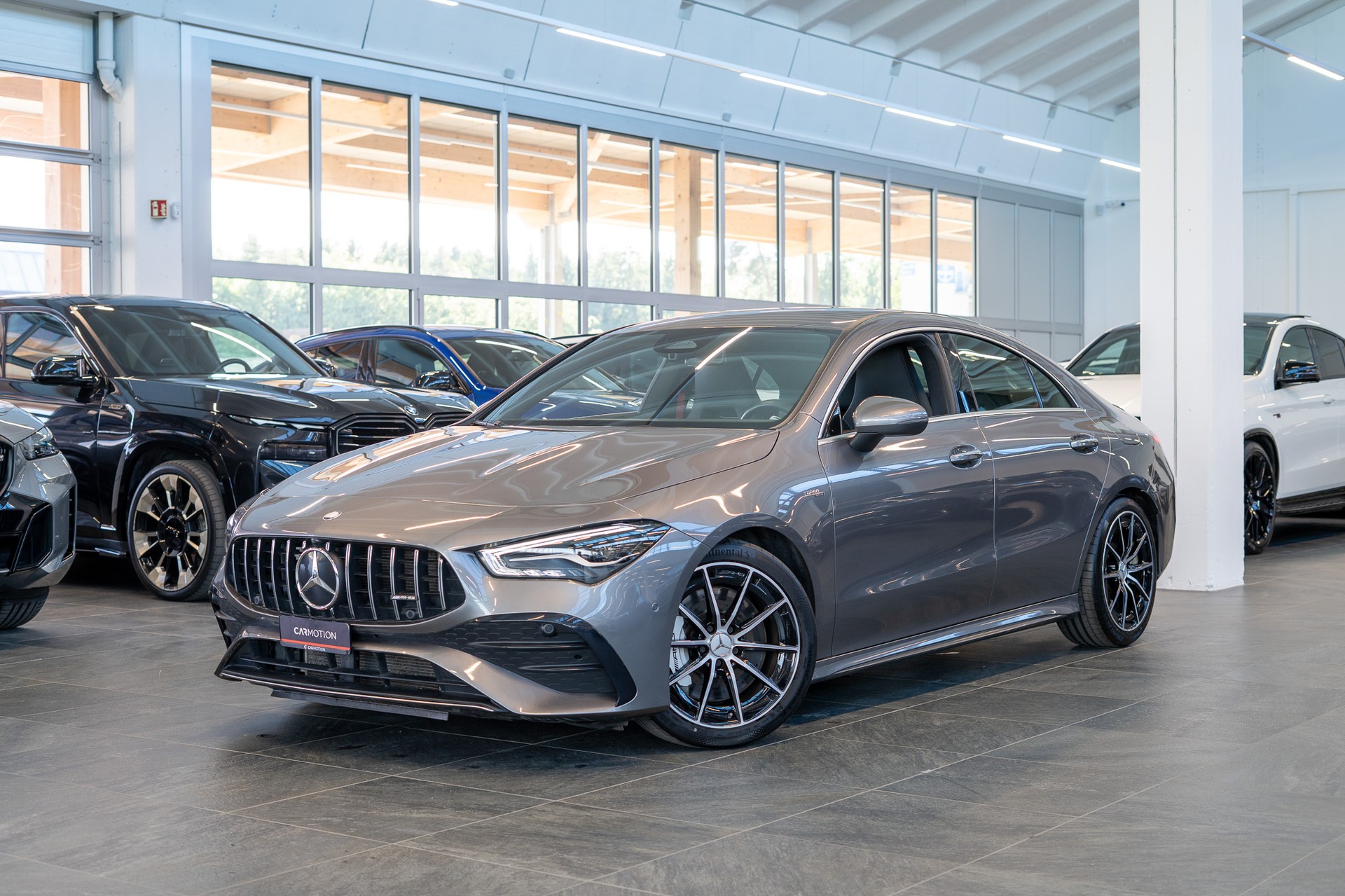 MERCEDES-BENZ CLA 35 AMG 4matic / Facelift / Ambiente-Beleuchtung / Navi-image-0