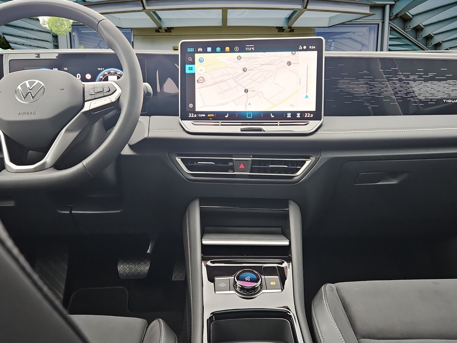 VW Tiguan 2.0 TSI DSG Elegance 4Motion-image-13