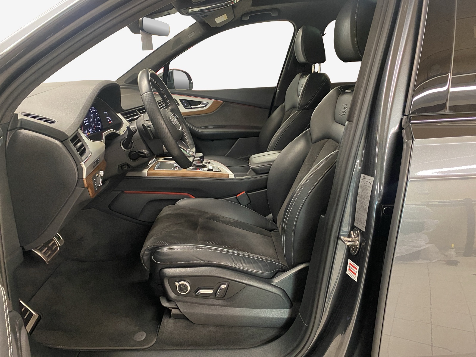 AUDI Q7 50 TDI quattro tiptronic-image-7