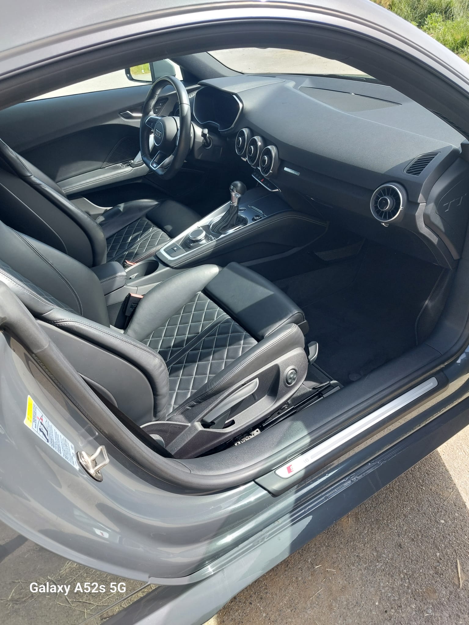 AUDI TT Coupé 2.0 TFSI quattro S-tronic-image-6