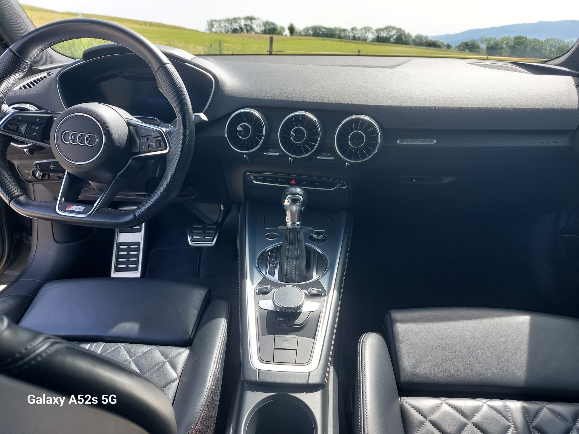 AUDI TT Coupé 2.0 TFSI quattro S-tronic-image-8