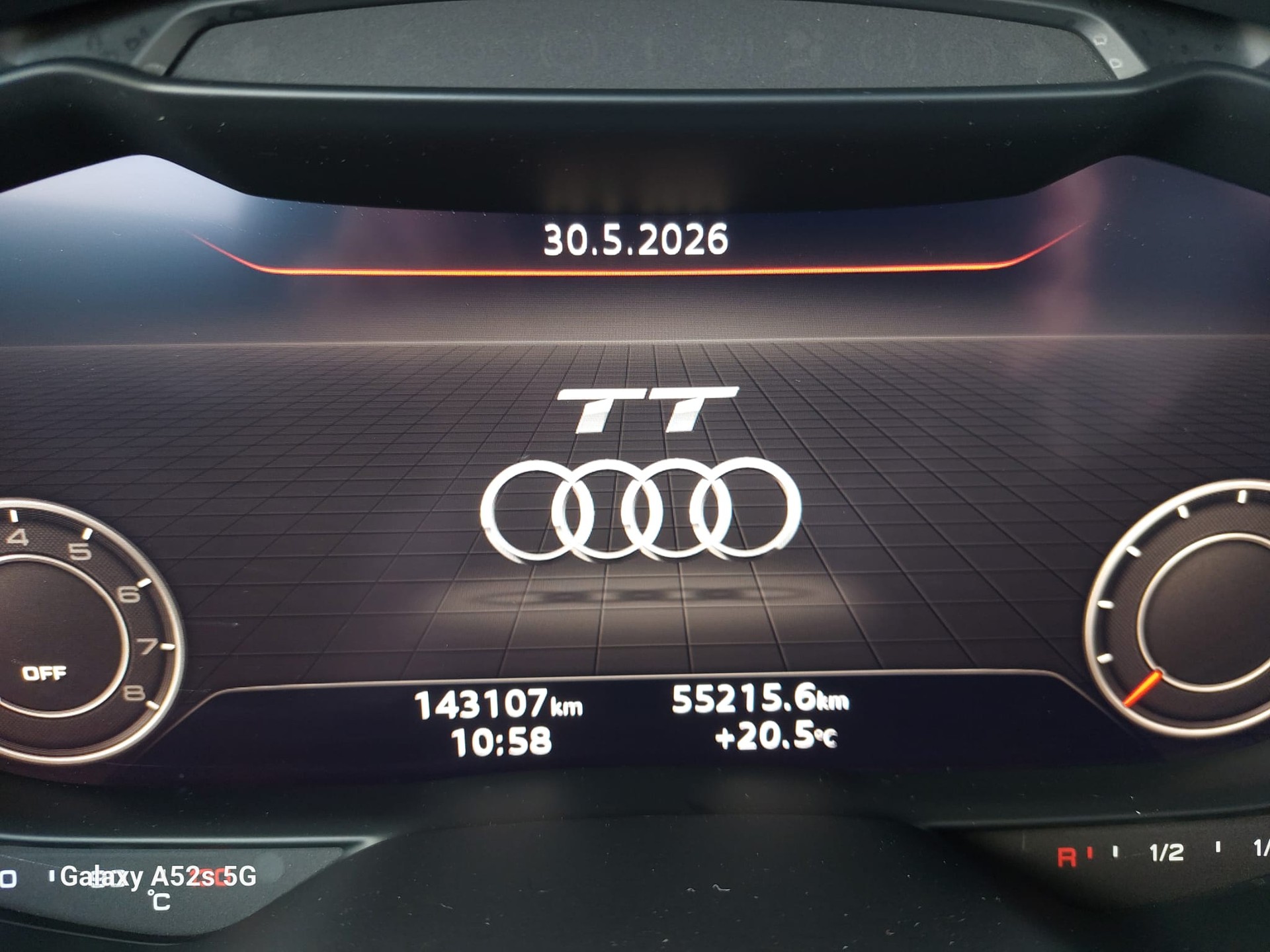 AUDI TT Coupé 2.0 TFSI quattro S-tronic-image-11